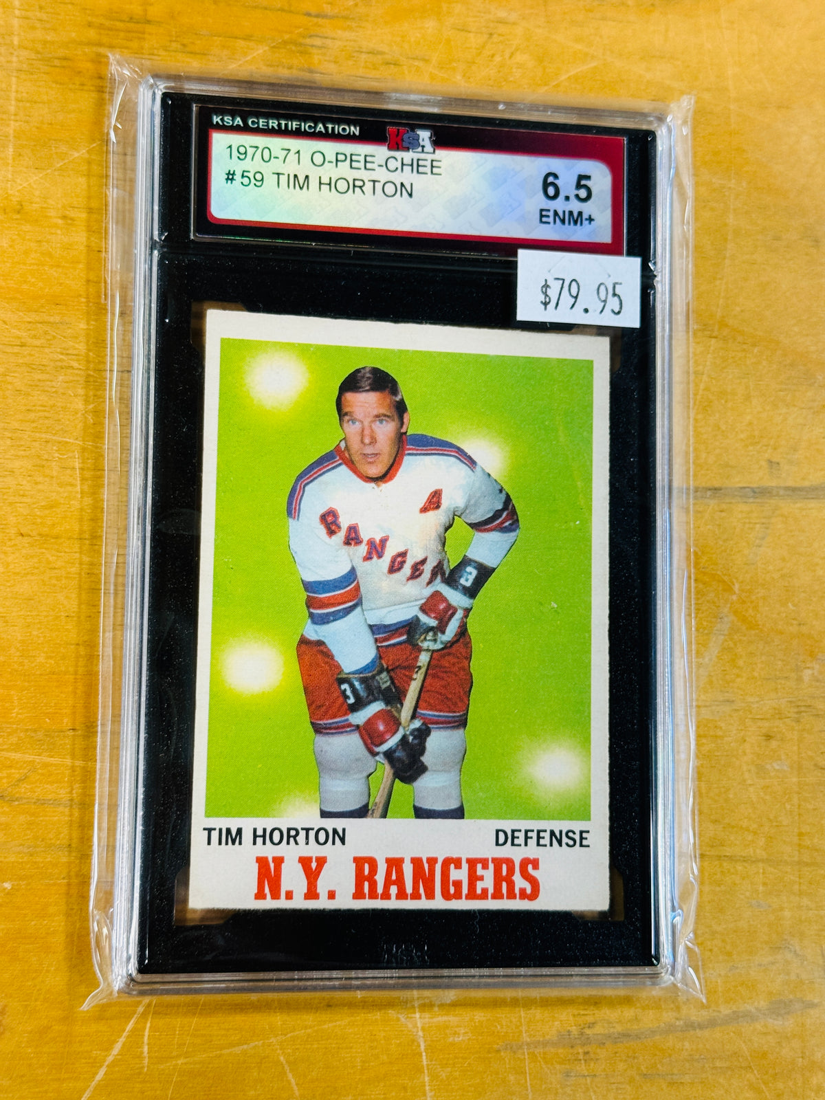 Toronto Maple Leafs legend Tim Horton vintage Opc  graded hockey card 1971/72