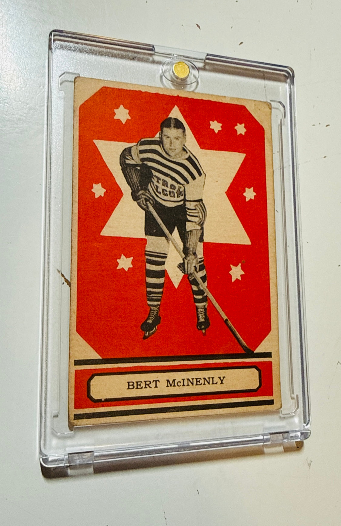 1933 O-pee-chee rare vintage Bert McInenly hockey card