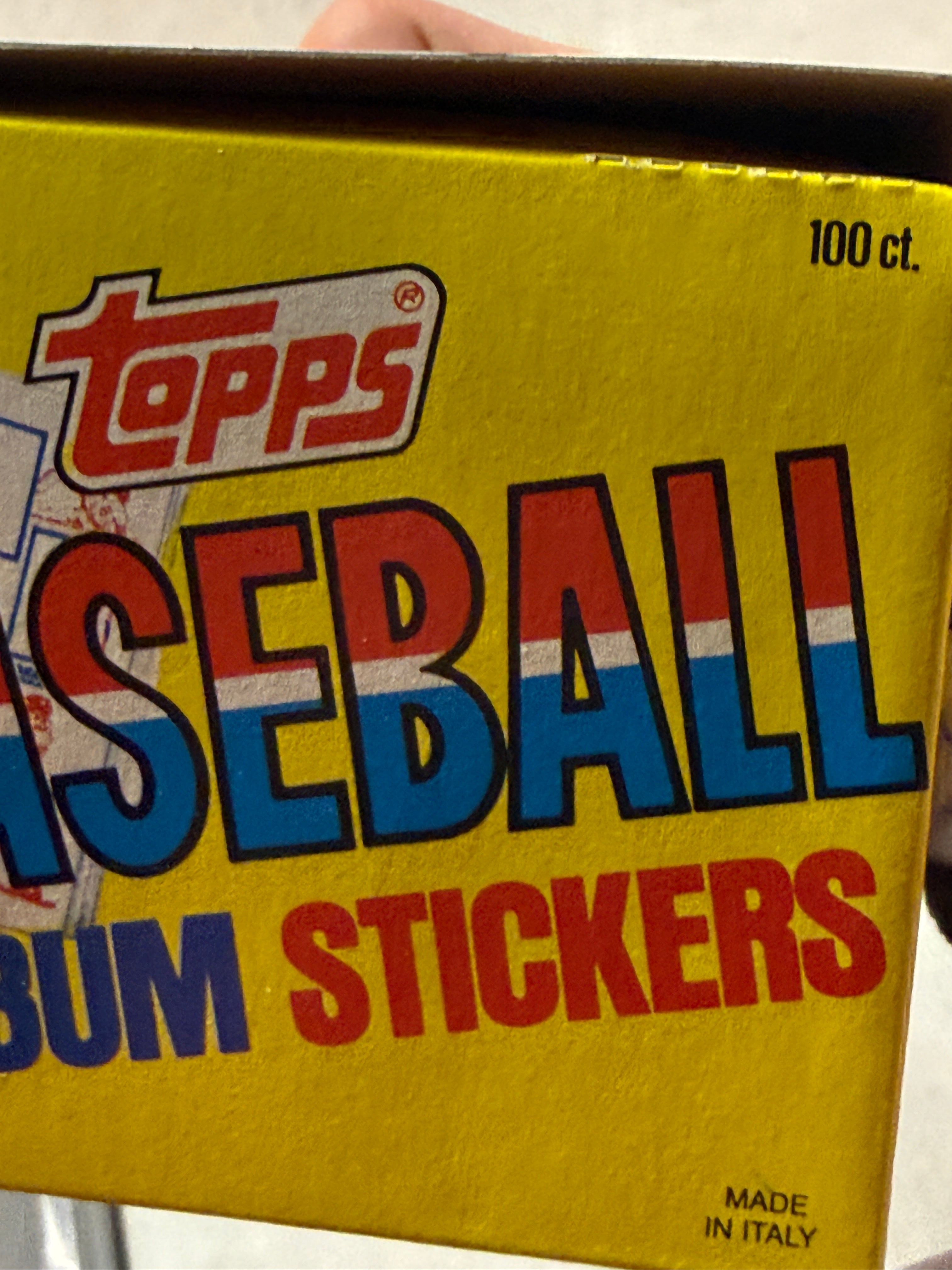 Baseball Topps stickers stars/ rookies 100 packs box 1981