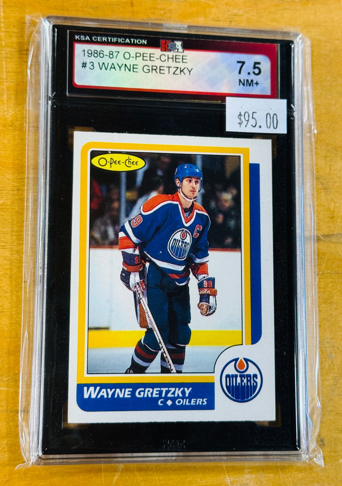Wayne Gretzky, OPC high grade condition Vintage Hockey card 1986/87