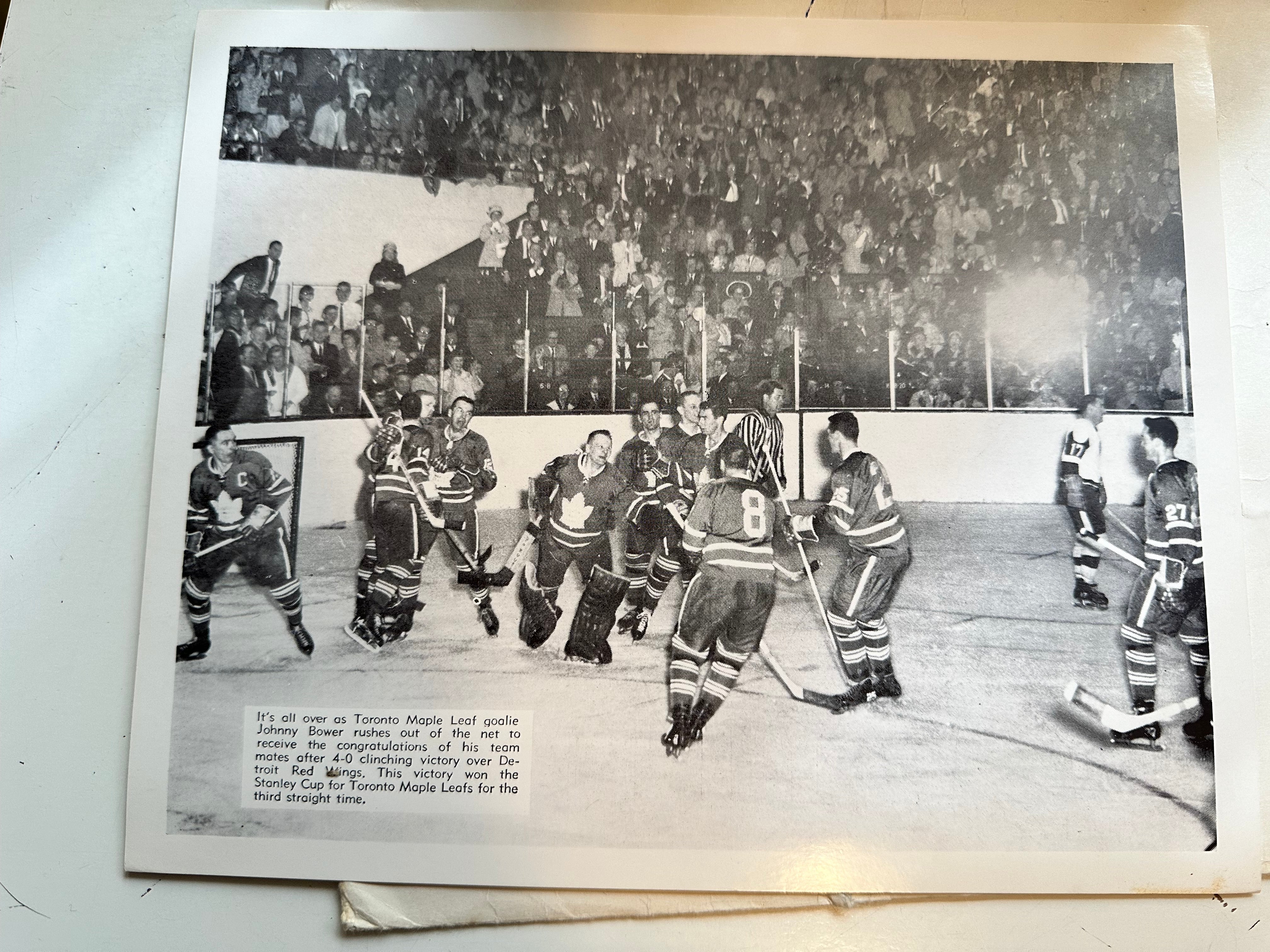 Hockey 3 vintage photos with envelope 1960s?