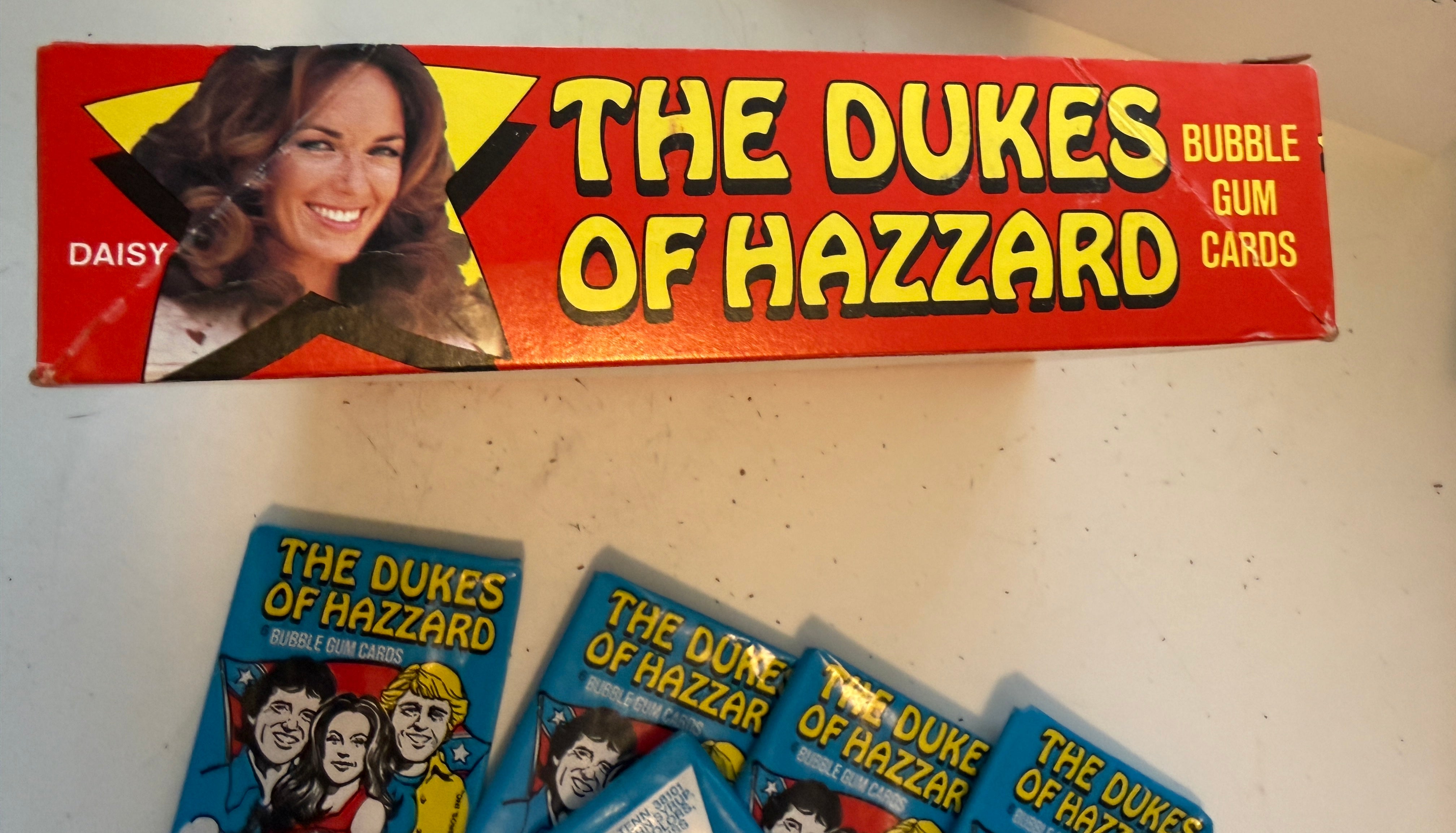 Dukes of Hazzard TV show rare empty display box with 8 wrappers 1980