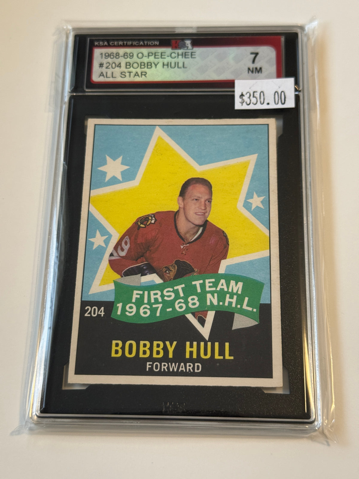 Bobby Hull Opc high grade All-Star Vintage Hockey card 1968/69