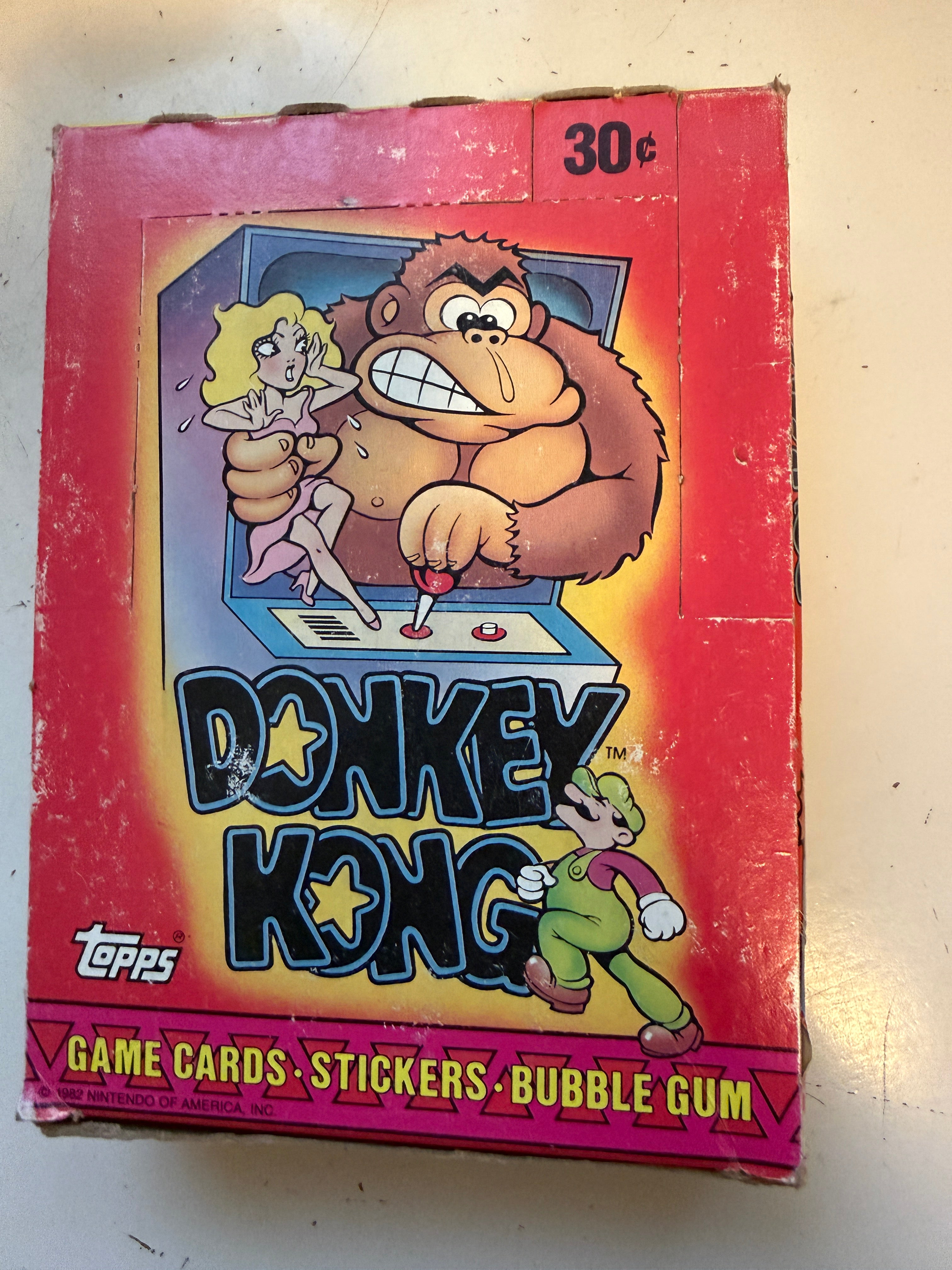 Donkey Kong video game trading cards 36 sealed packs Box 1982