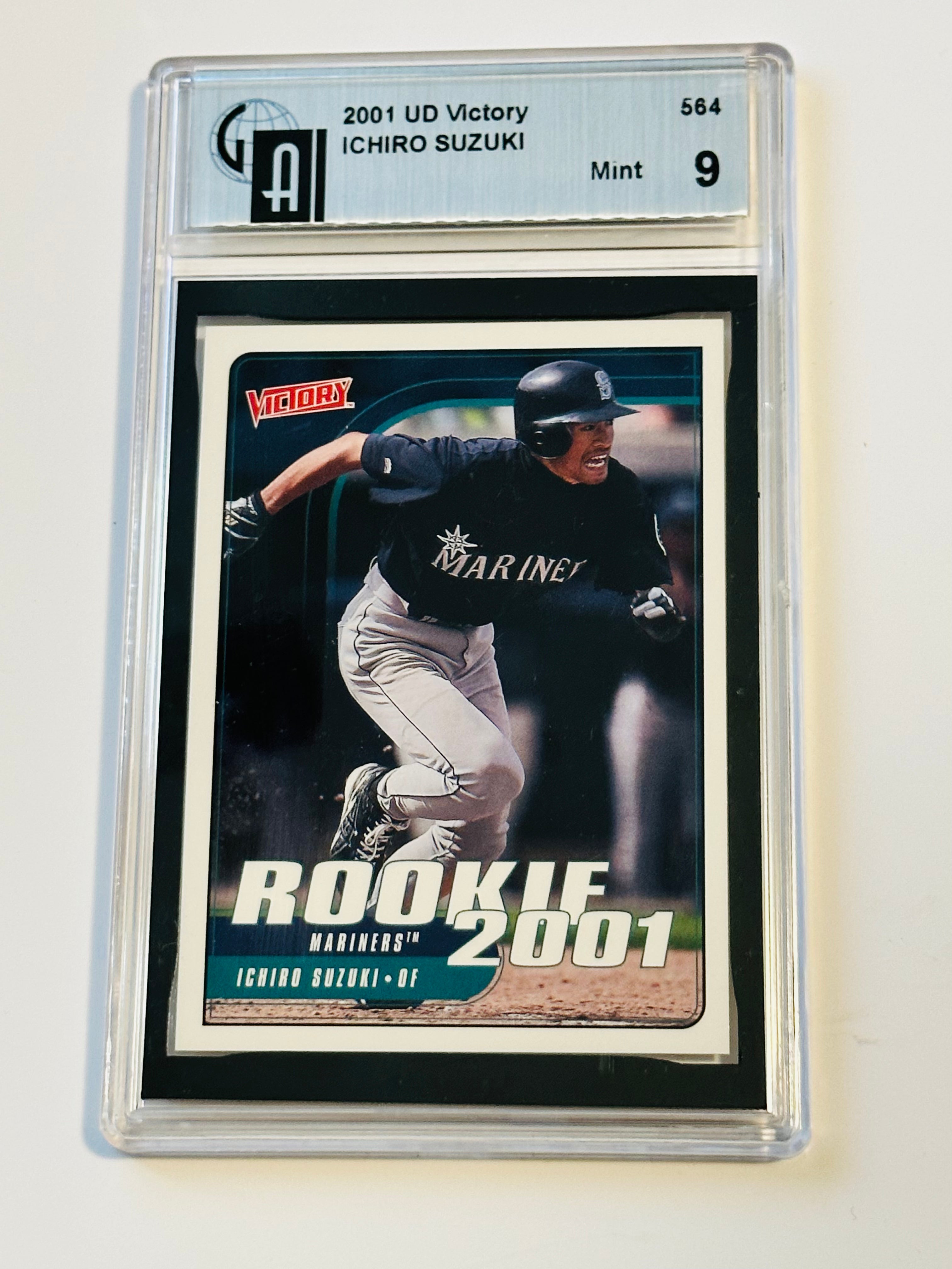 Ichiro Suzuki high grade 9 rookie baseball card 2001