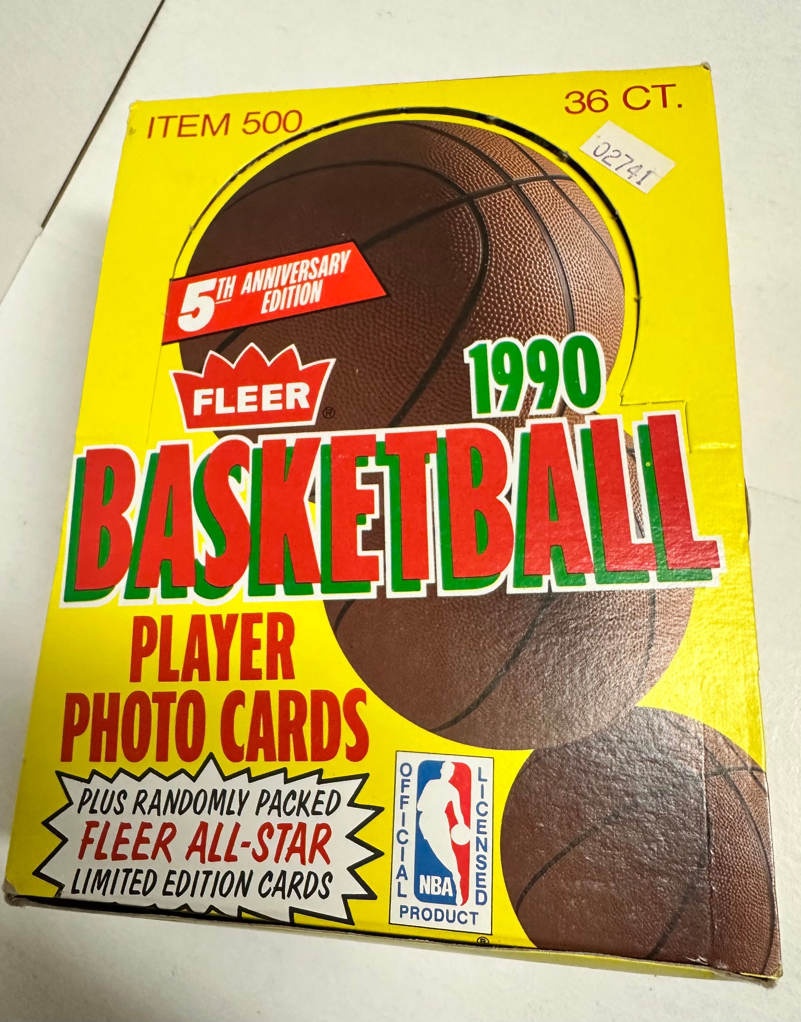 NBA Fleer basketball cards 36 sealed packs box 1990