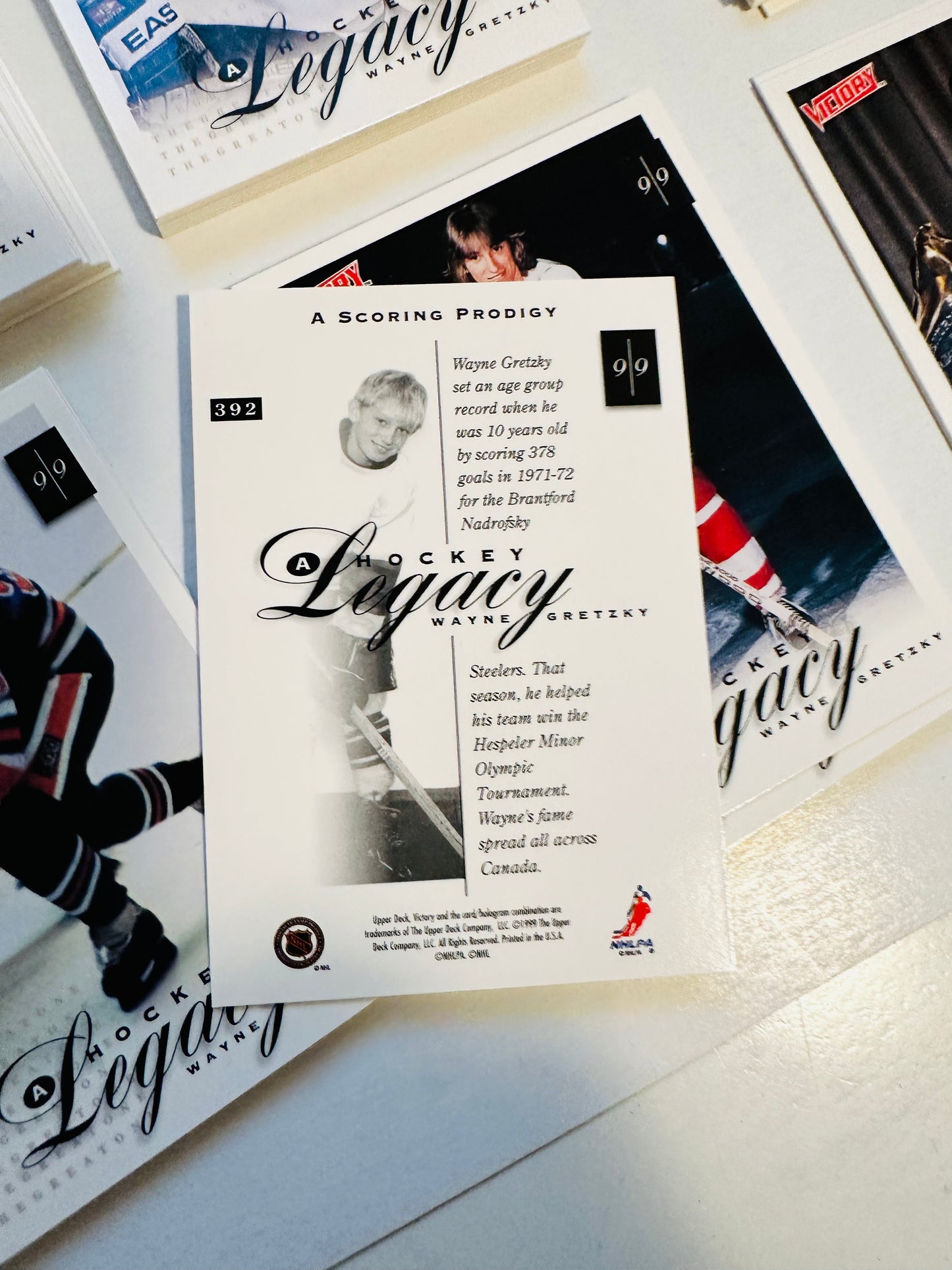 Wayne Gretzky hockey legend UD Victory hockey set (All Gretzky )