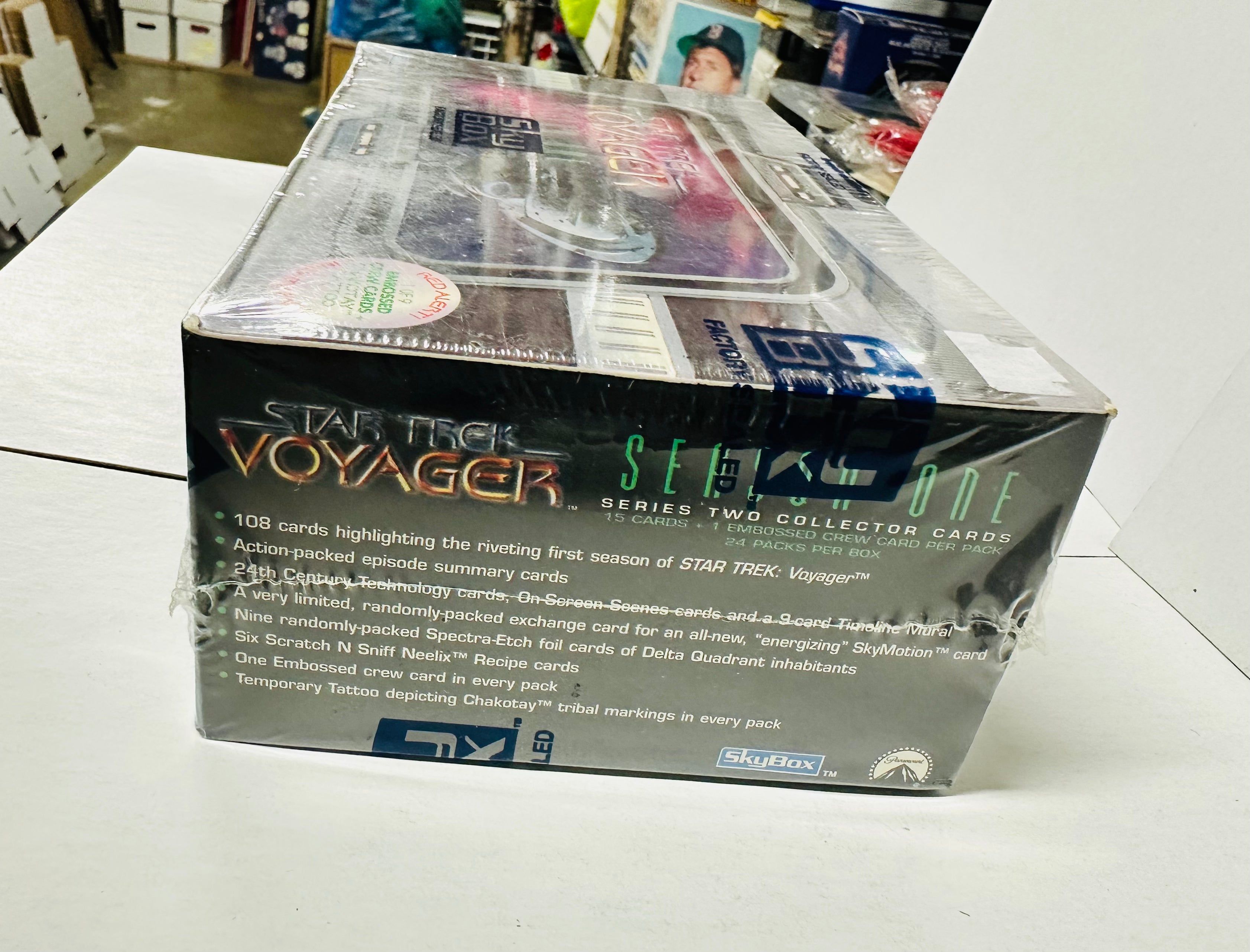 Star Trek Voyager cards rare special version  season one series 2 regional issued version jumbo box 1990s