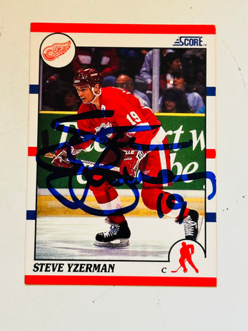 Steve Yzerman great signed hockey card with COA