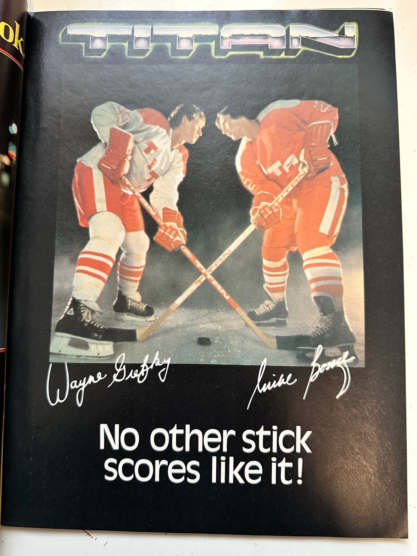 Wayne Gretzky Junior hockey OHL magazine 1982