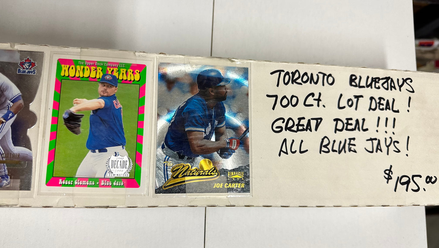 Toronto Blue Jays baseball cards 700 count lot deal !