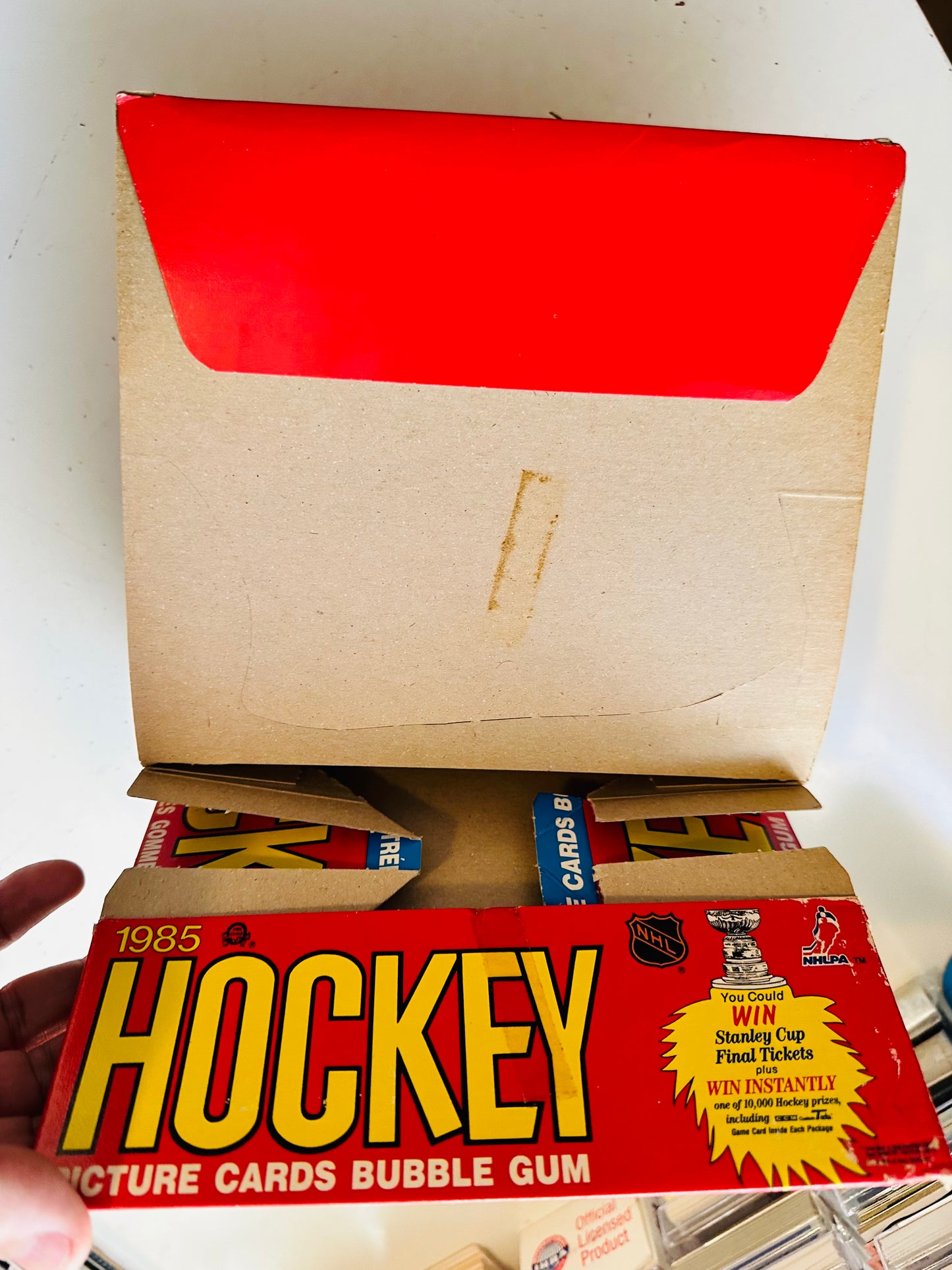 1984-85 Opc hockey rare empty display flat box