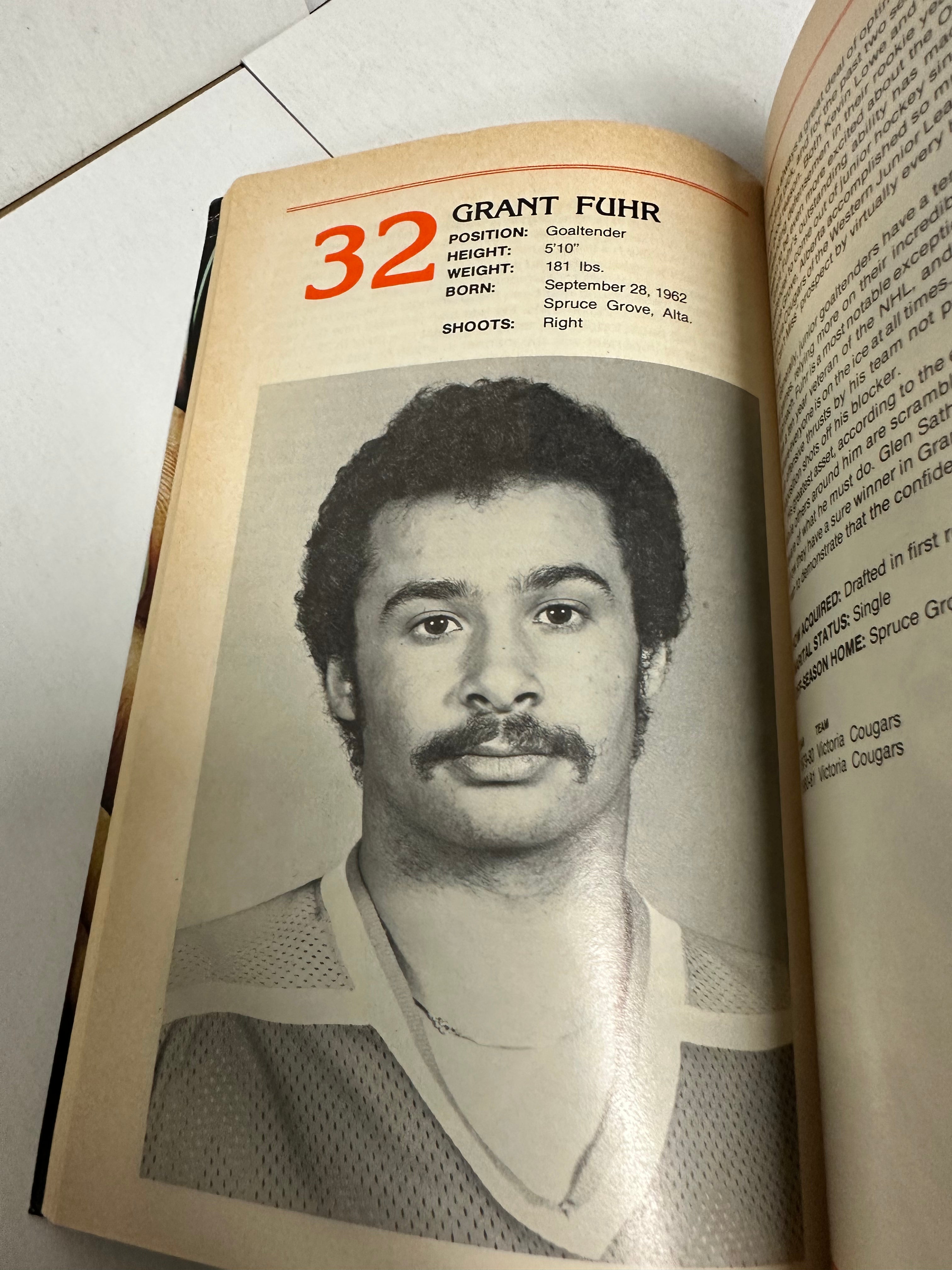 Edmonton Oilers hockey rare media guide 1981-82