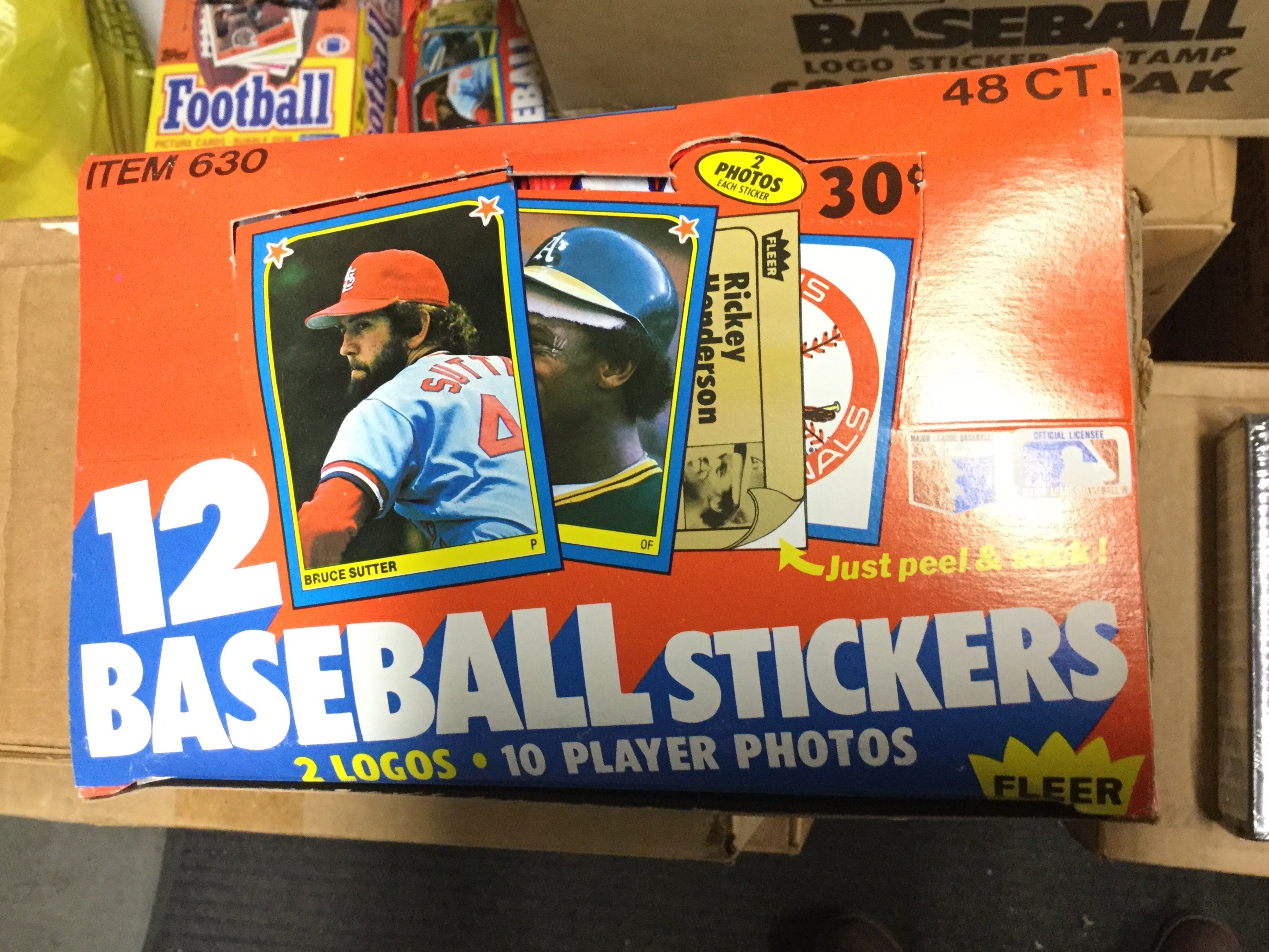 1983 Fleer baseball stickers 48 packs box