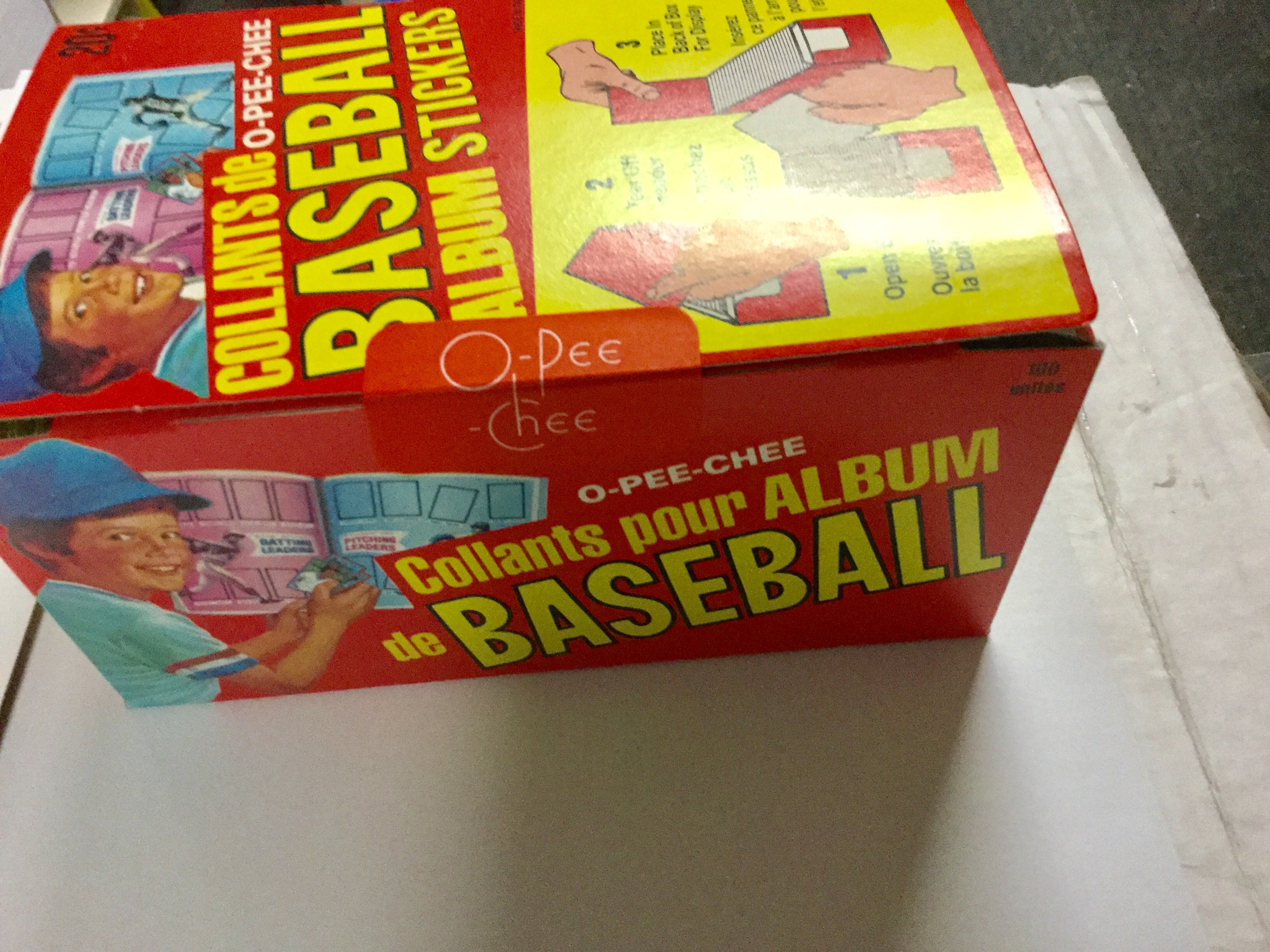 Baseball opc Rare 100 packs stickers box 1982