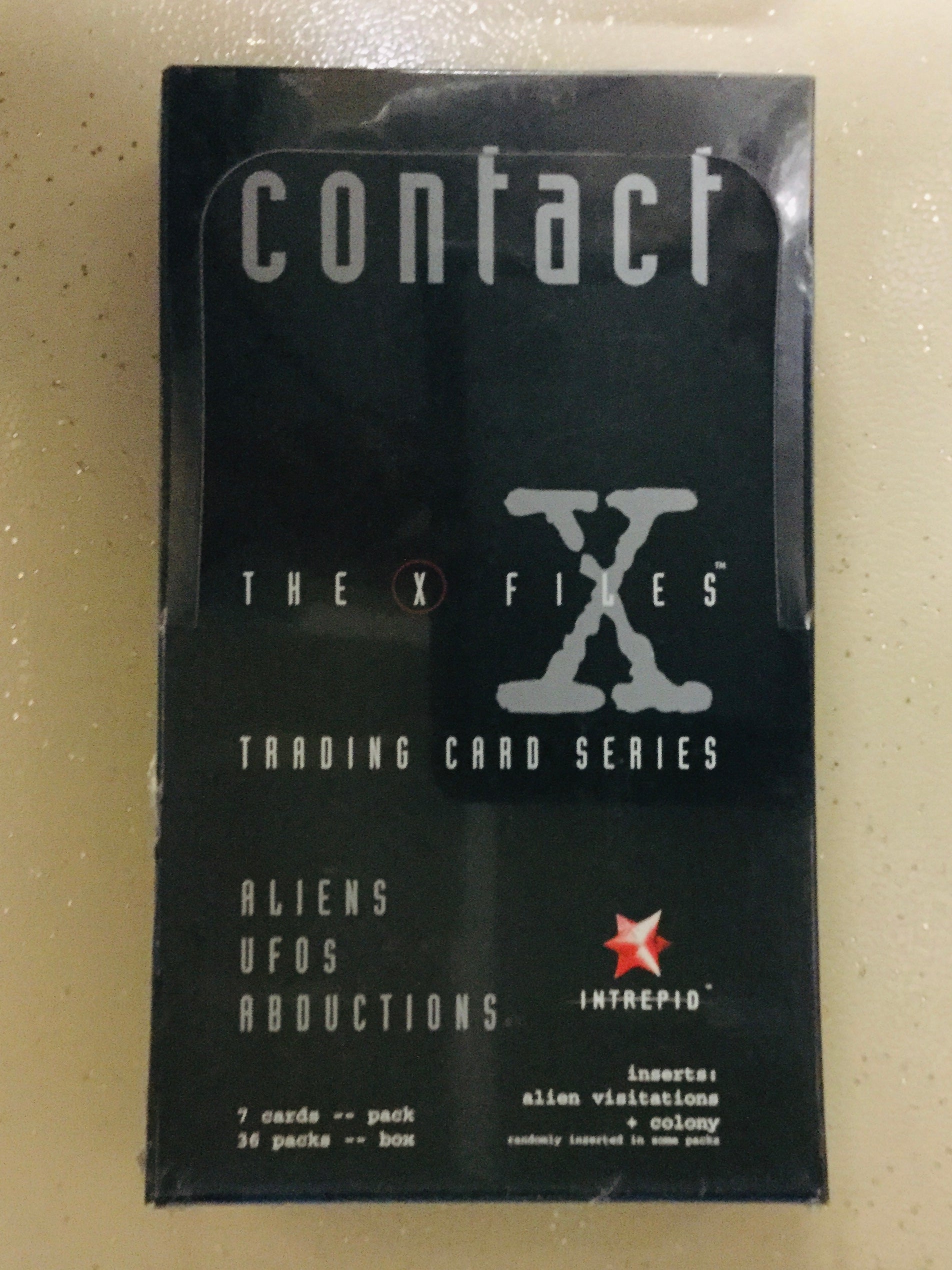 X-Files TV show Australia rare 36 packs cards factory sealed box 1990s