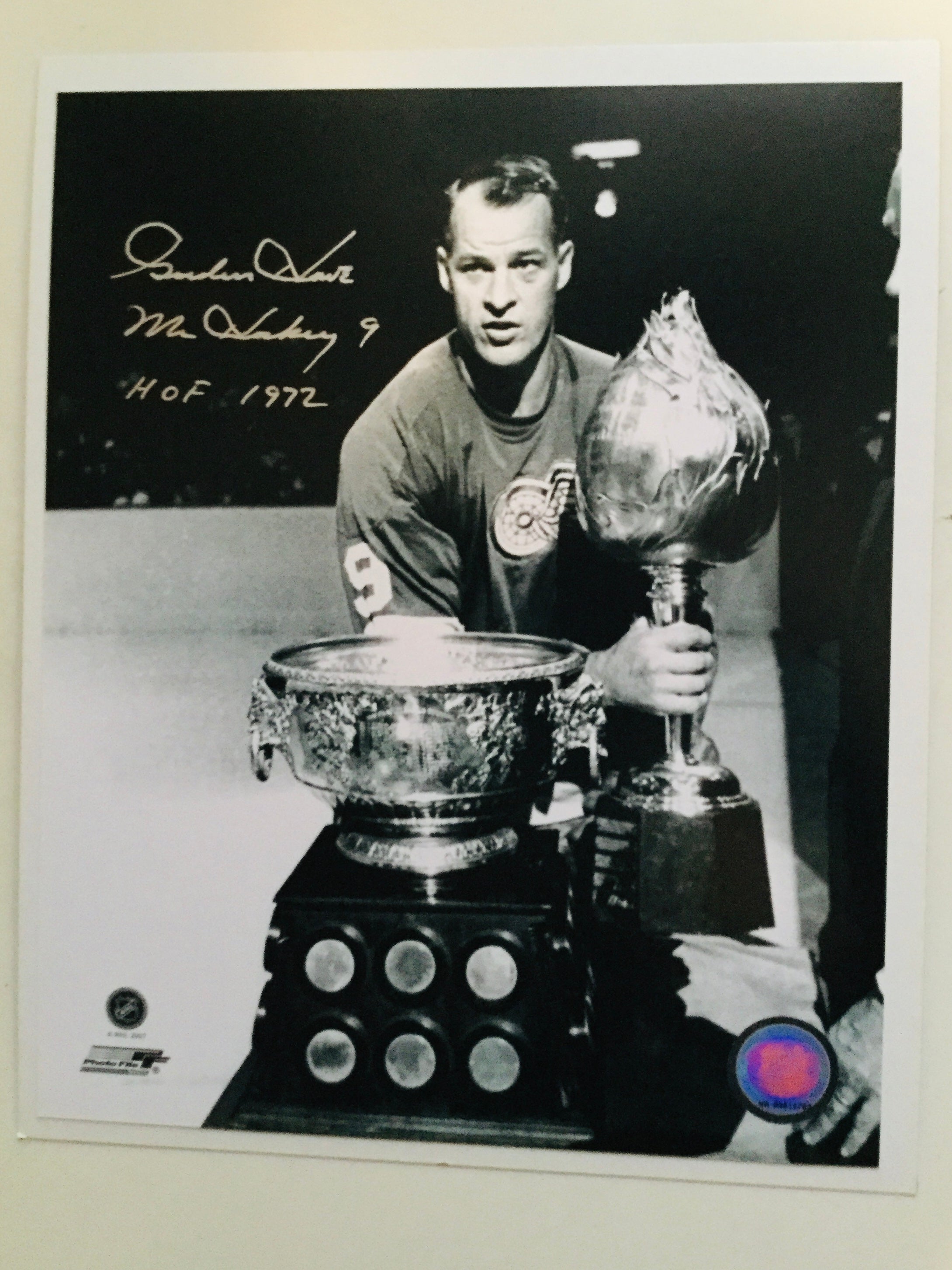 Gordie Howe NHL hockey legend signed in person autograph with COA