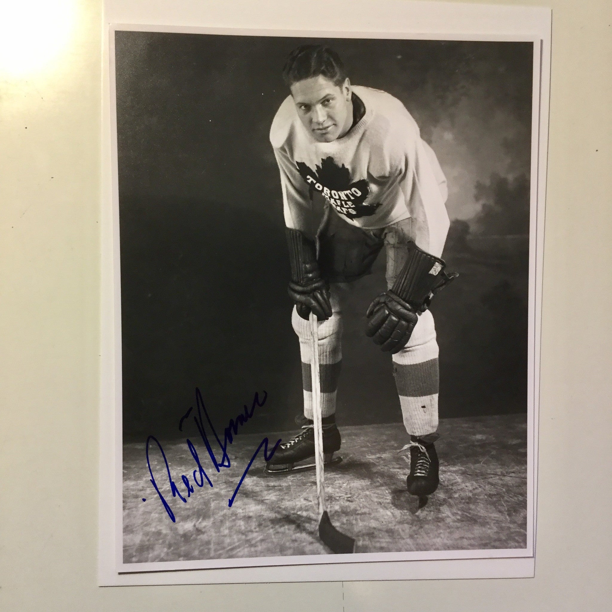 Toronto Maple Leafs rare Red Horner signed photo w/COA
