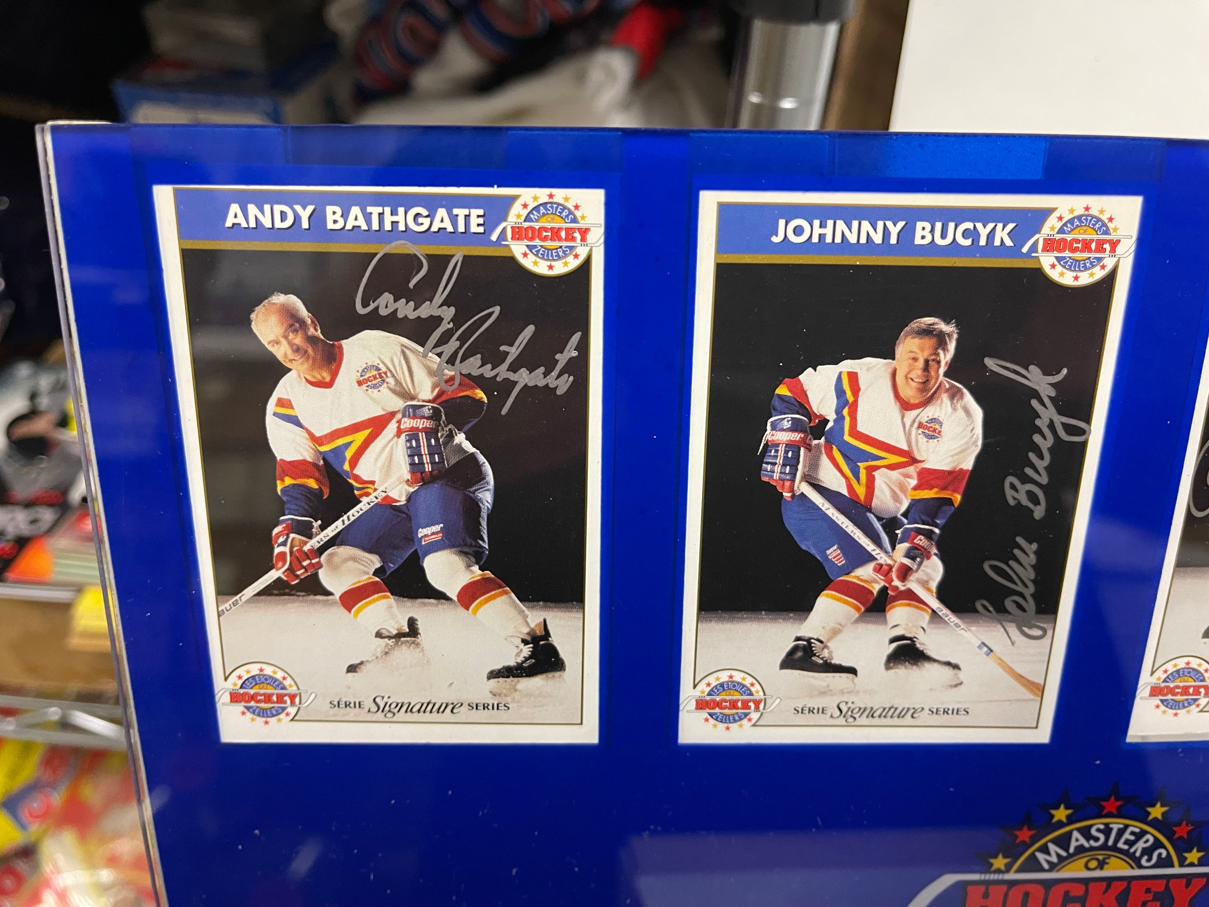 Zellers Masters of hockey 8 autograph legends cards with acrylic display 1993