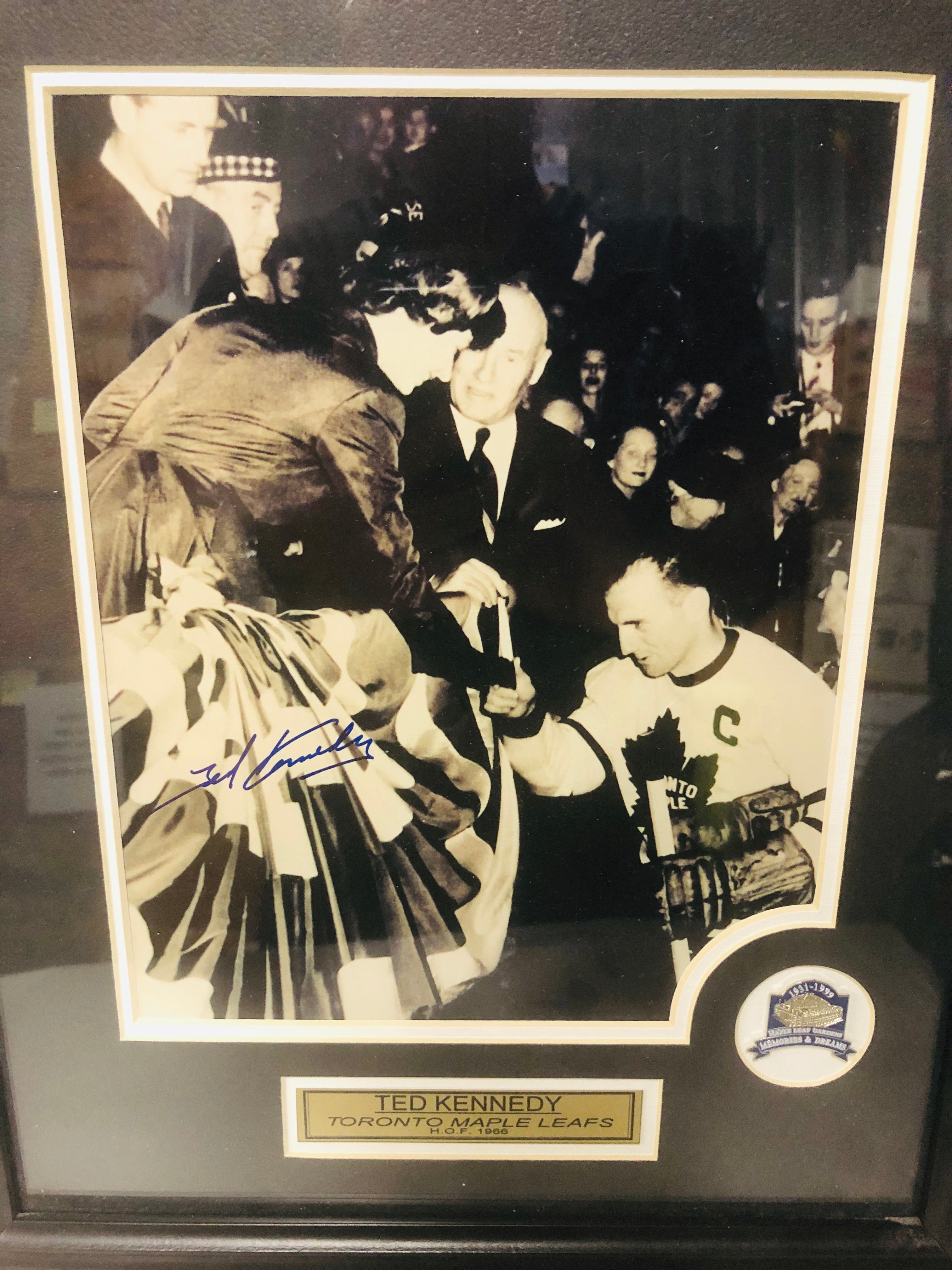 Toronto Maple Leafs hockey Ted Kennedy framed autograph photo with COA