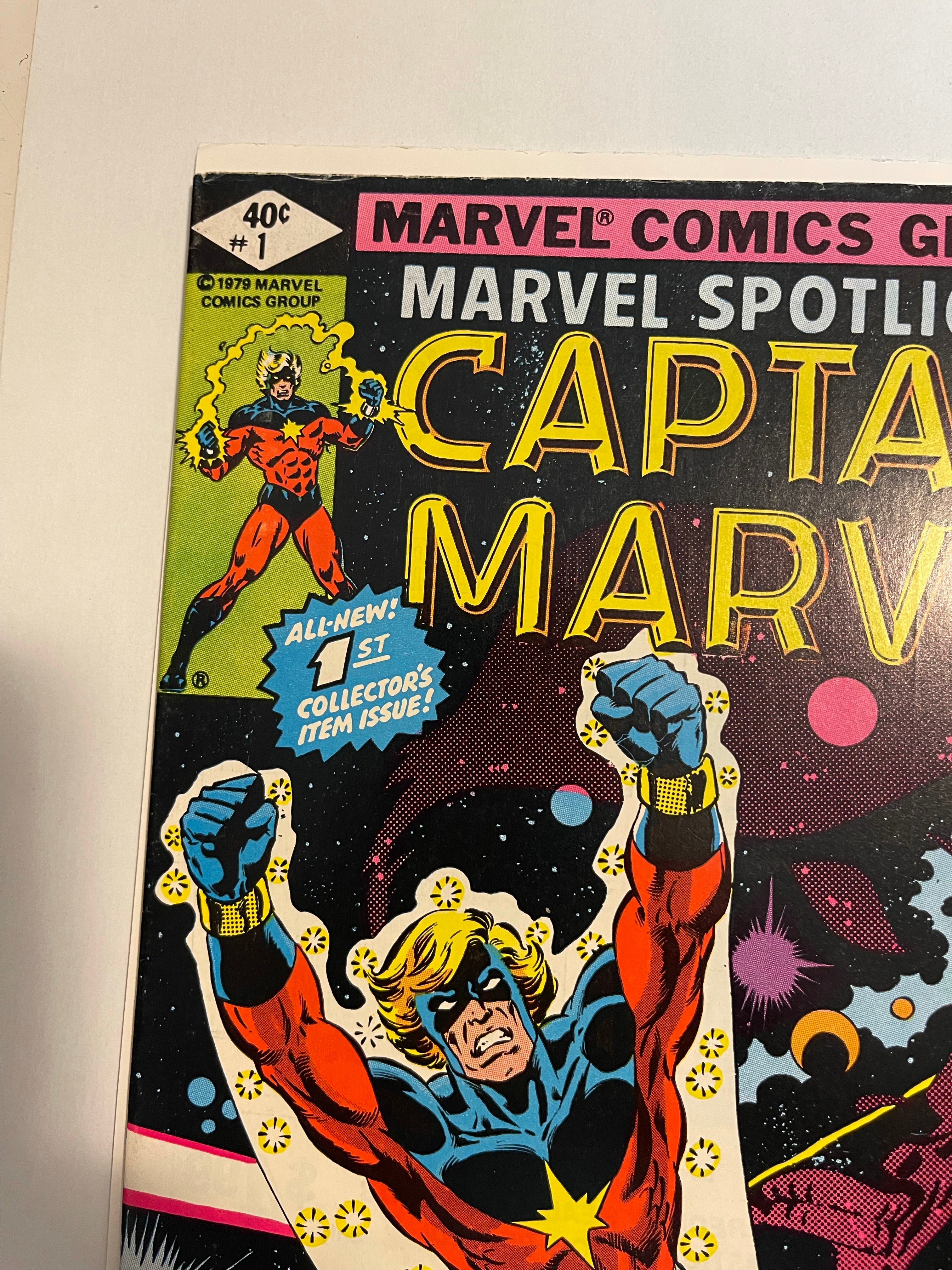 Captain Marvel Marvel spotlight vintage comic book