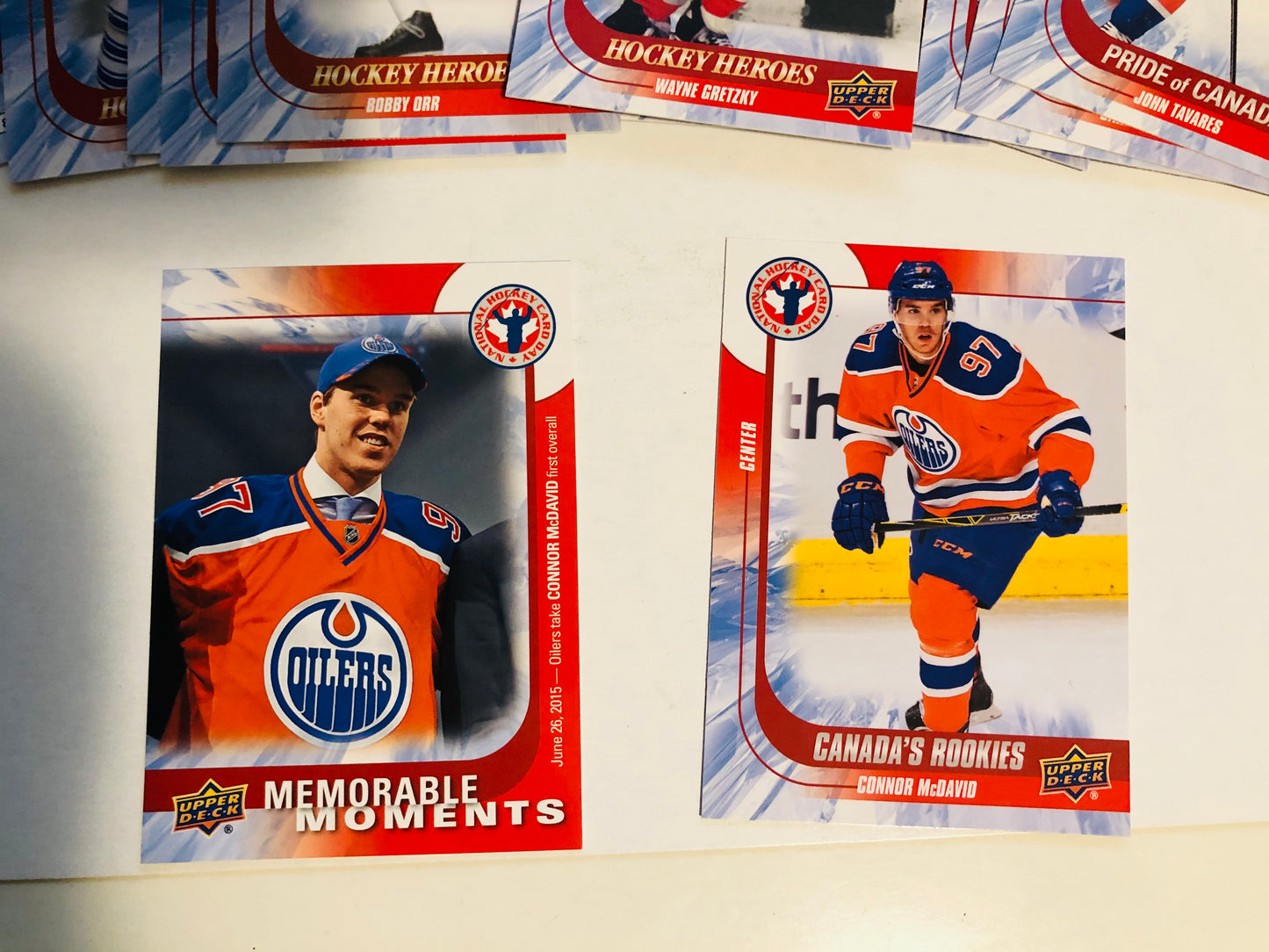 Connor McDavid and the set Canada trading cards day 2016