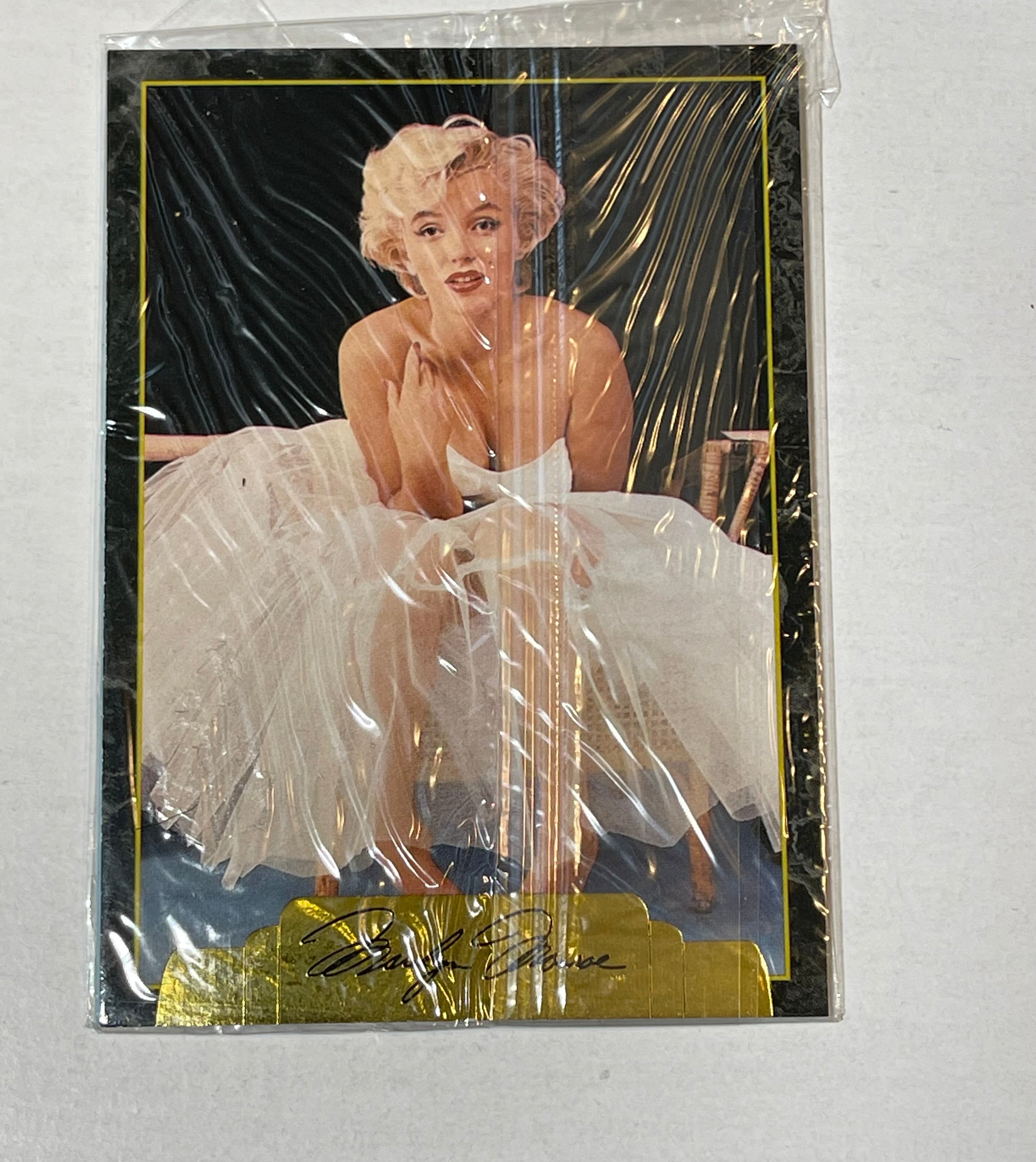Marilyn Monroe Sports time inch numbered factory sealed promo pack 1995