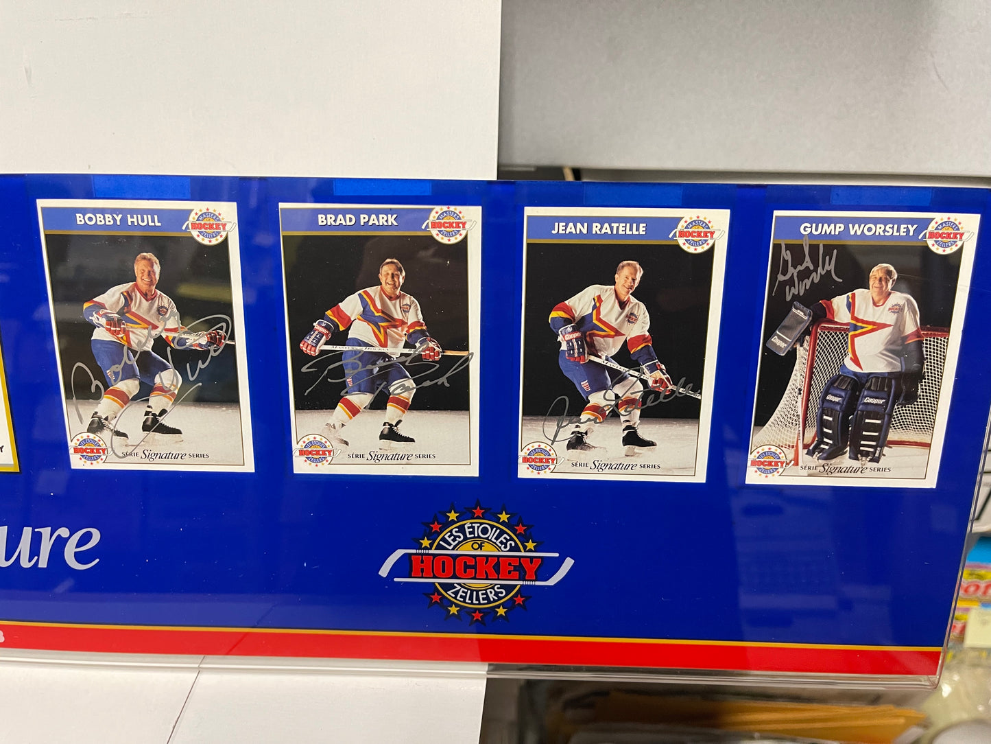 Zellers Masters of hockey 8 autograph legends cards with acrylic display 1993