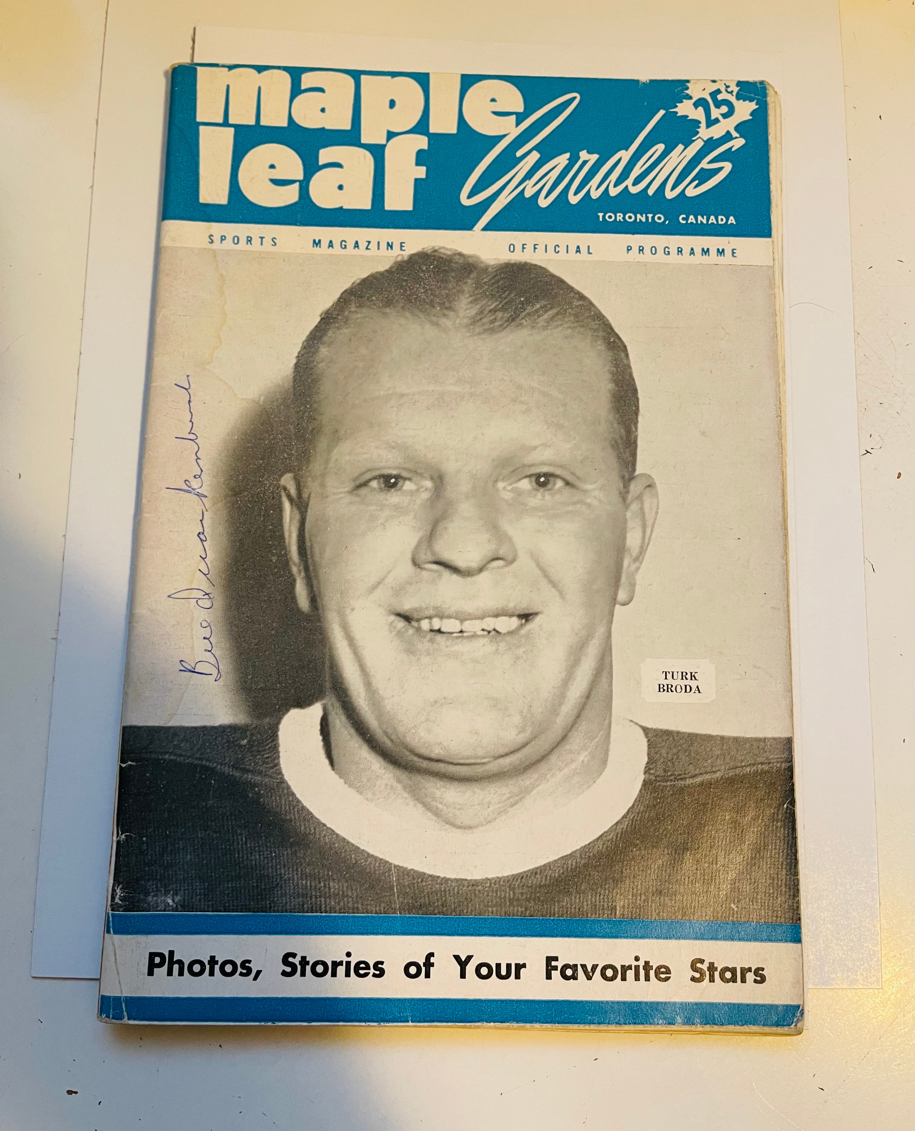 Maple Leaf Gardens rare autograph leafs hockey program 1951