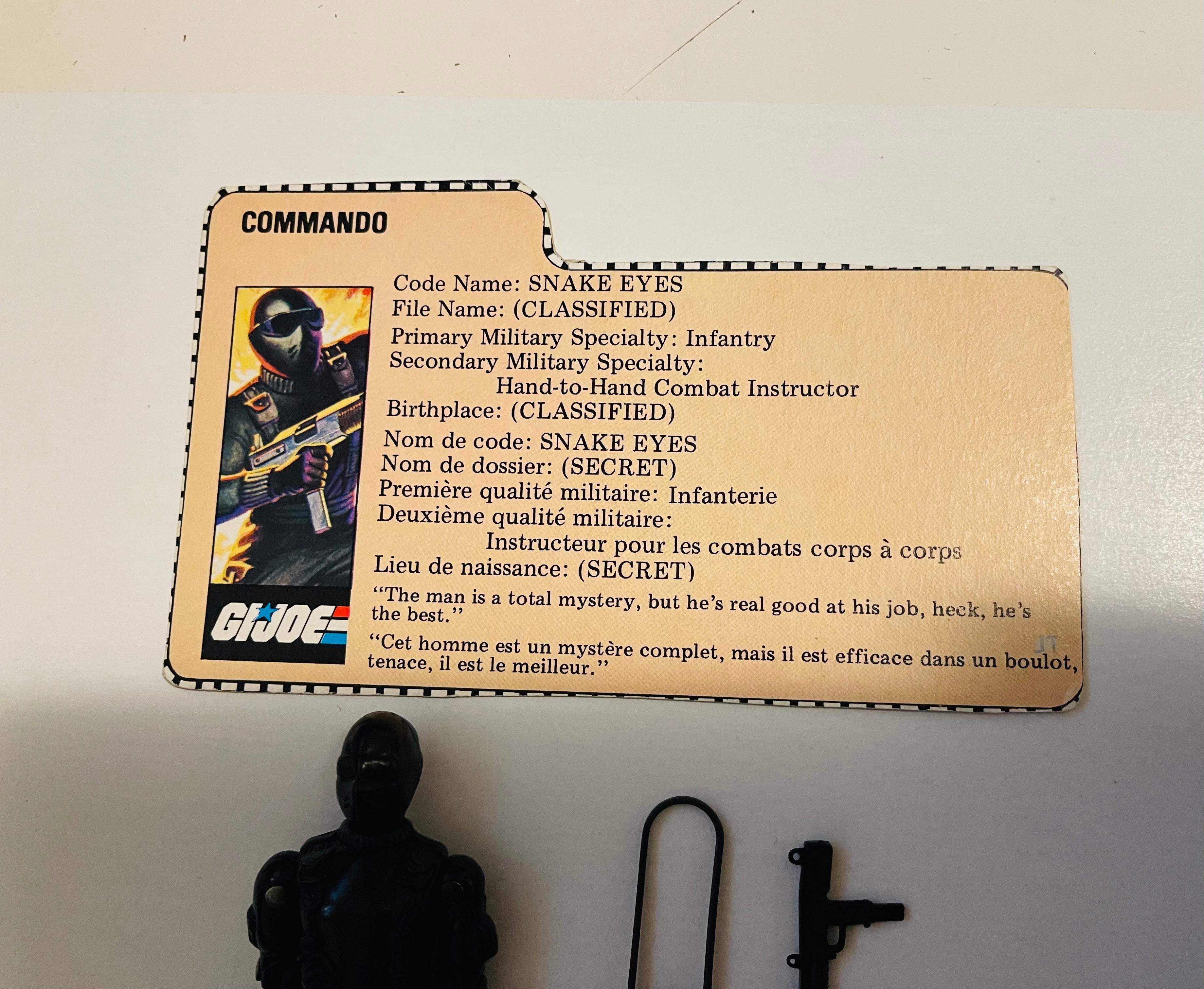 GI Joe Snake Eyes straight arm rare vintage figure with card and accessories 1982