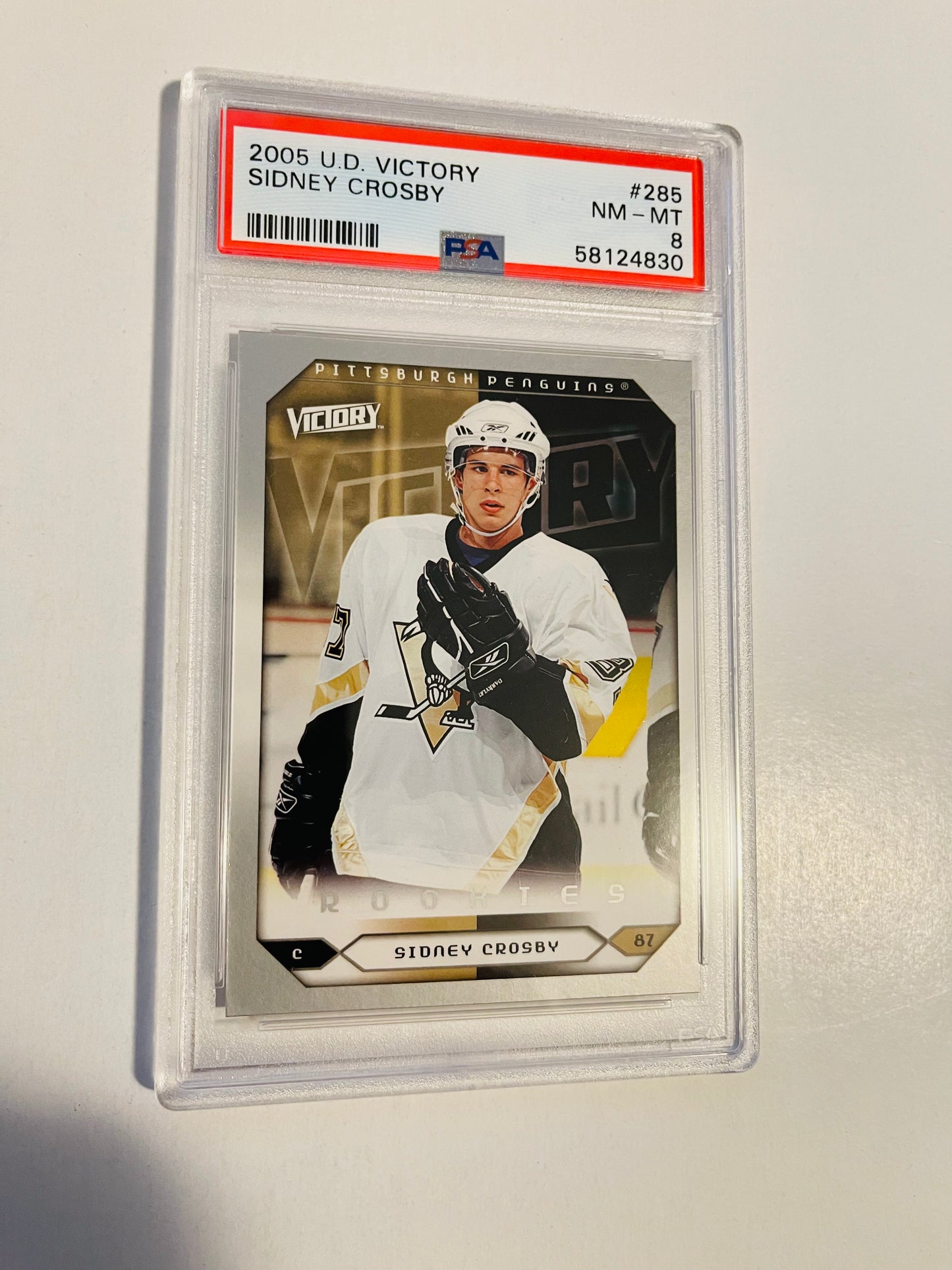 Sidney Crosby Upper Deck PSA 8 Victory high grade rookie hockey card 2005