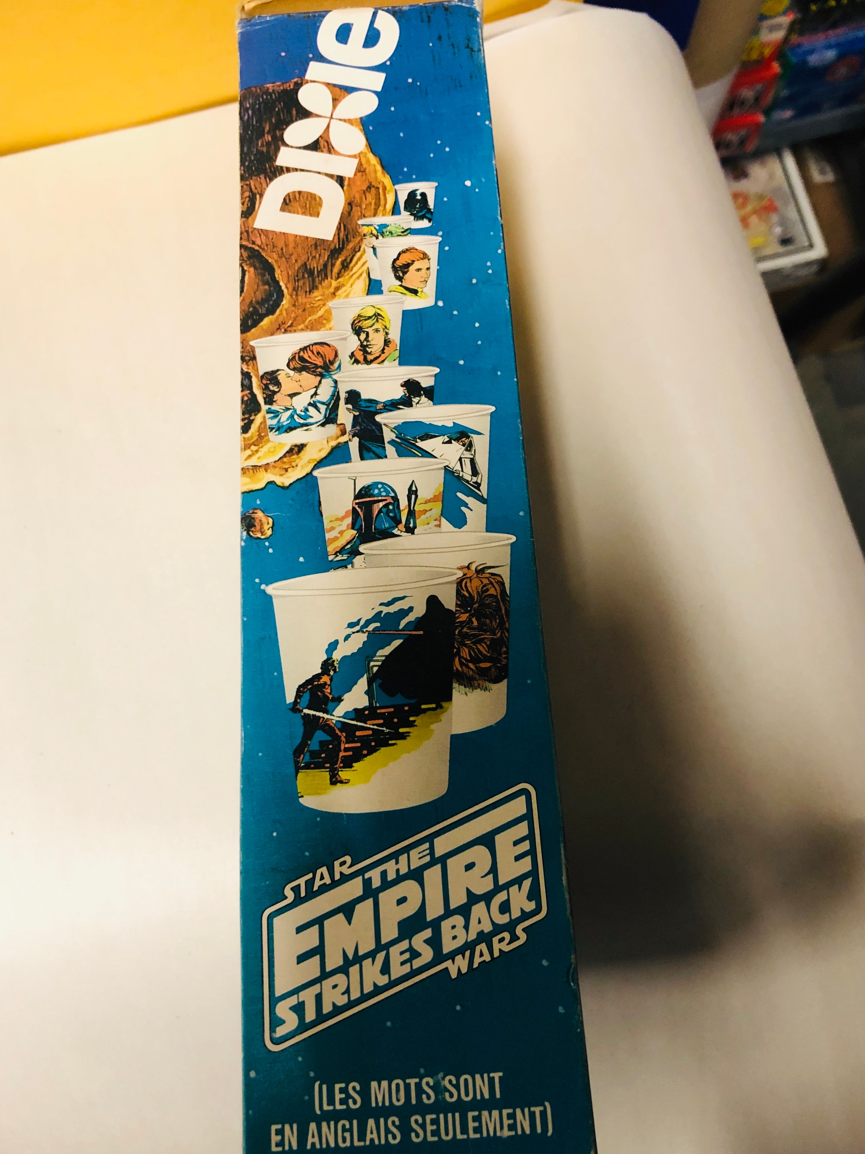 Star Wars Empire strikes back full Dixie Cups box 1981