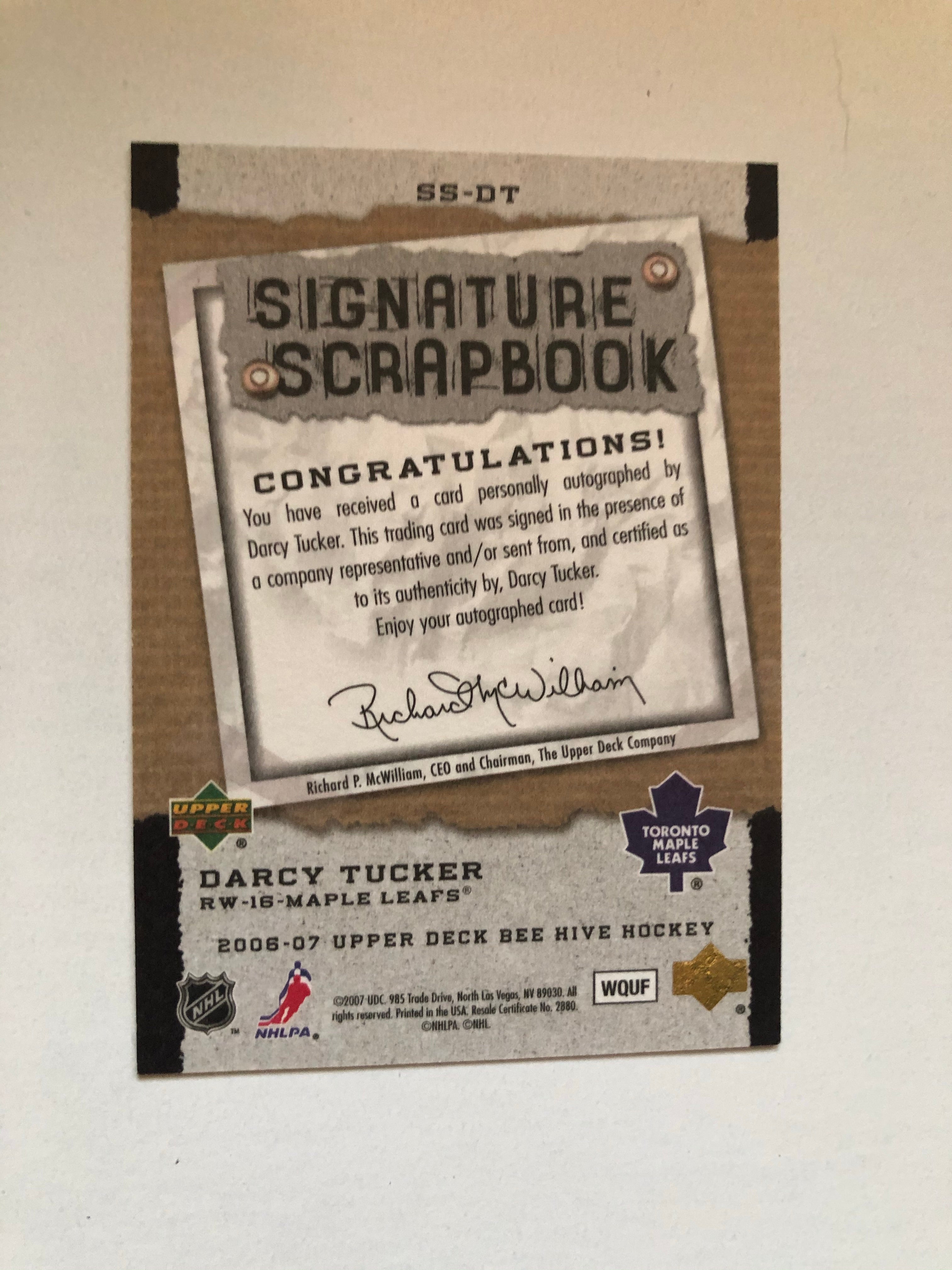 Toronto Maple Leafs Darcy Tucker autograph insert card