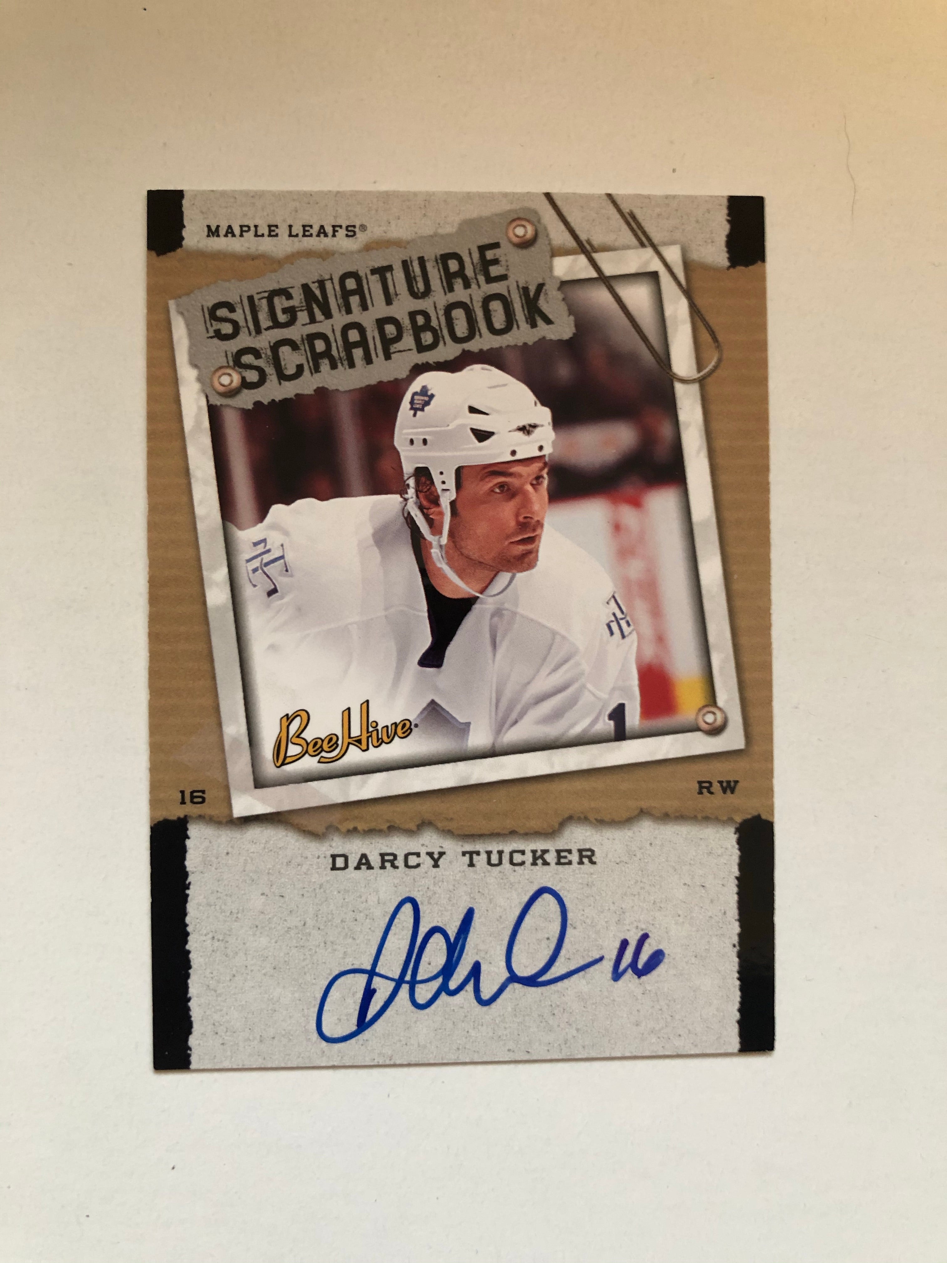 Toronto Maple Leafs Darcy Tucker autograph insert card