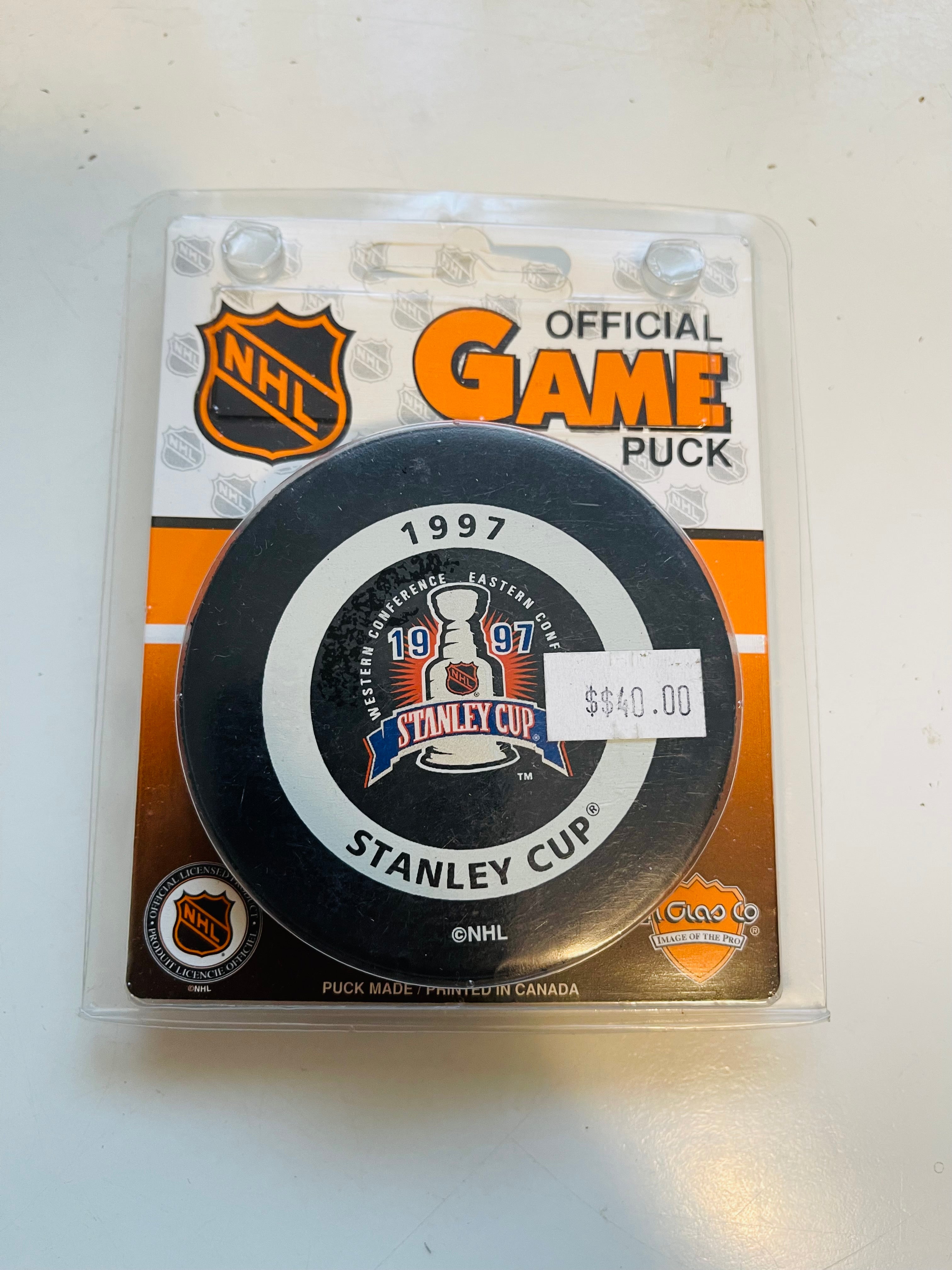 1997 Stanley Cup original factory sealed hockey puck