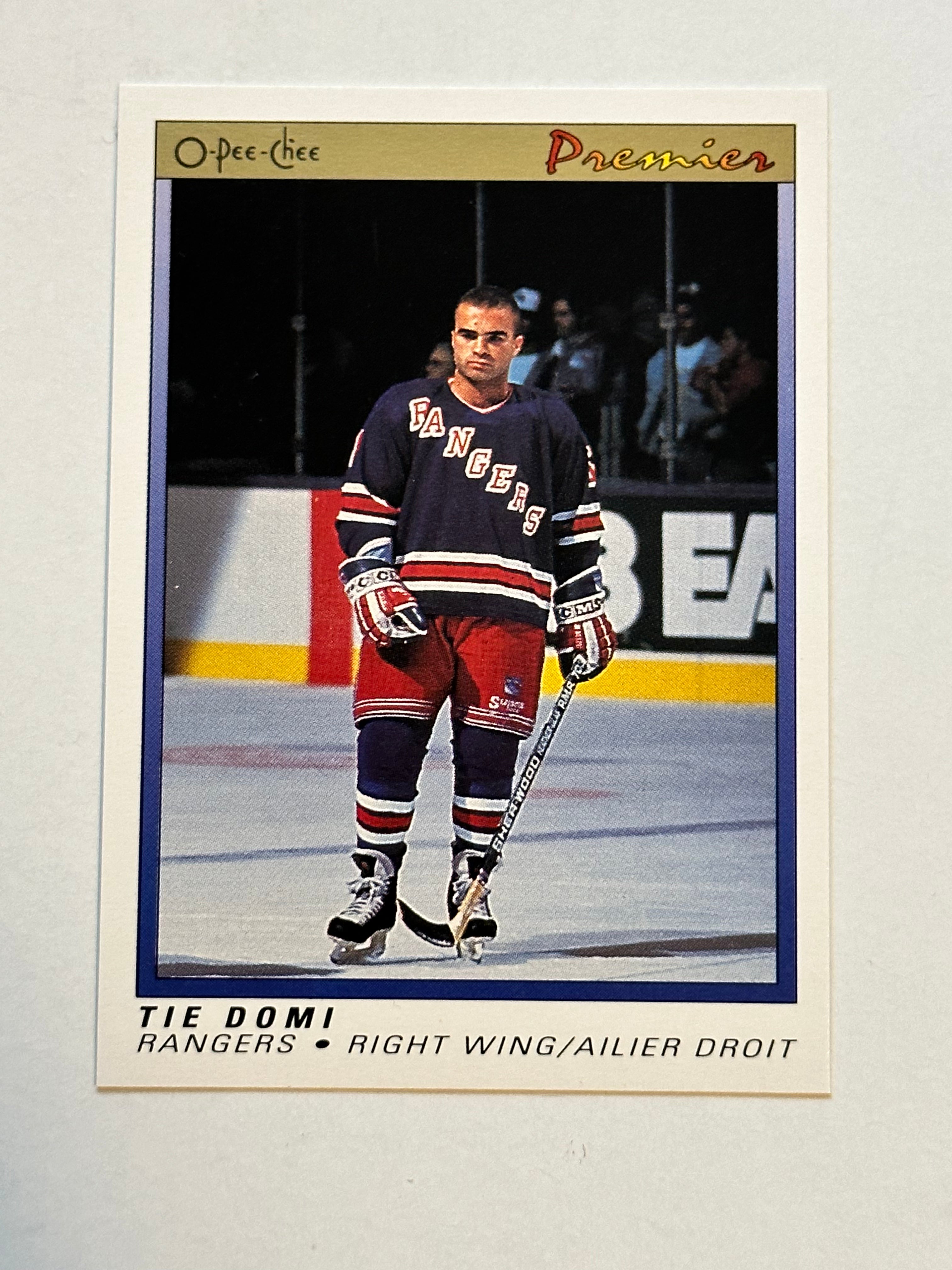 Toronto Maple Leafs Tie Domi Rookie hockey card 1990-91