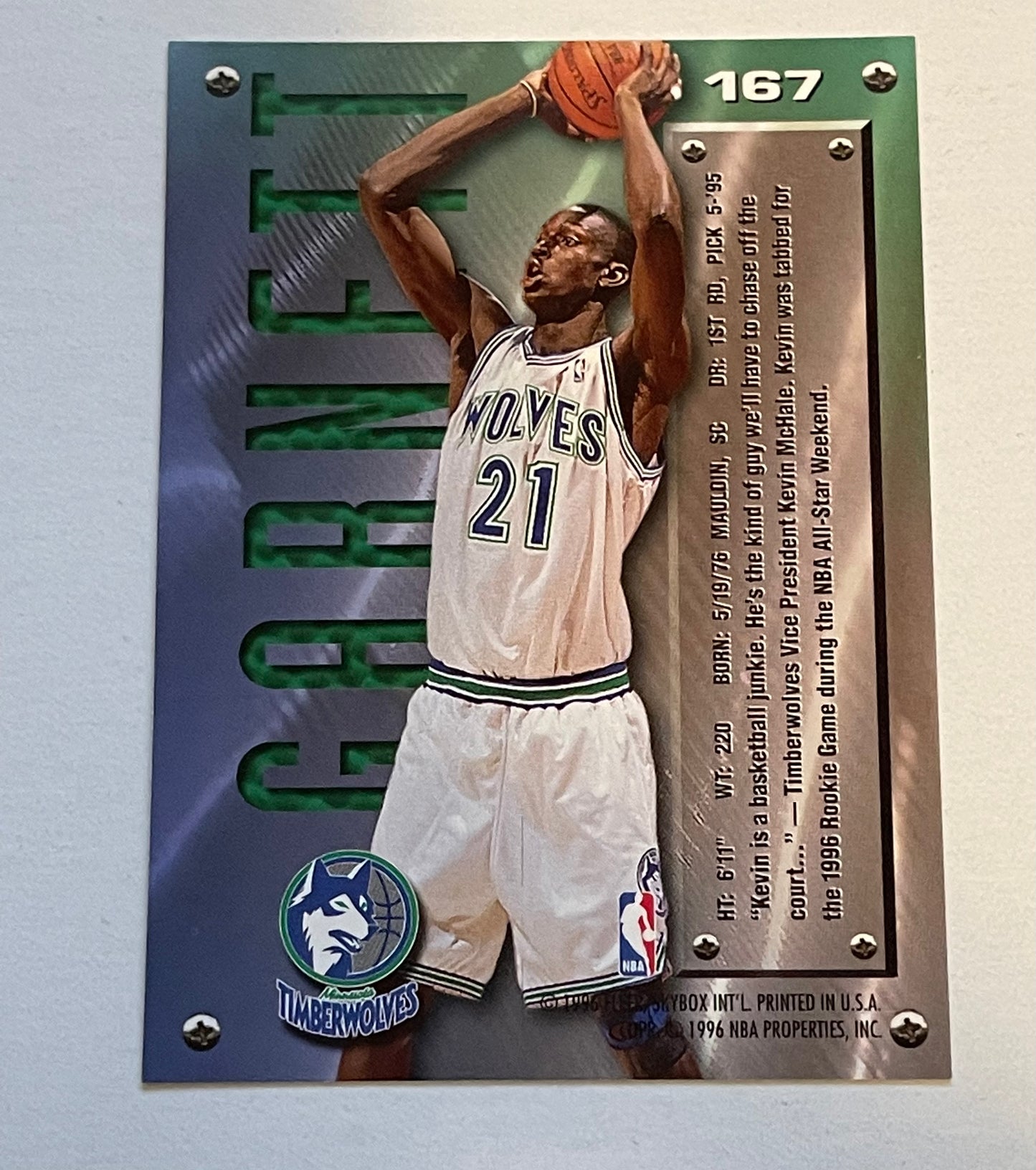 Kevin Garnett Fleer Metal basketball rookie card