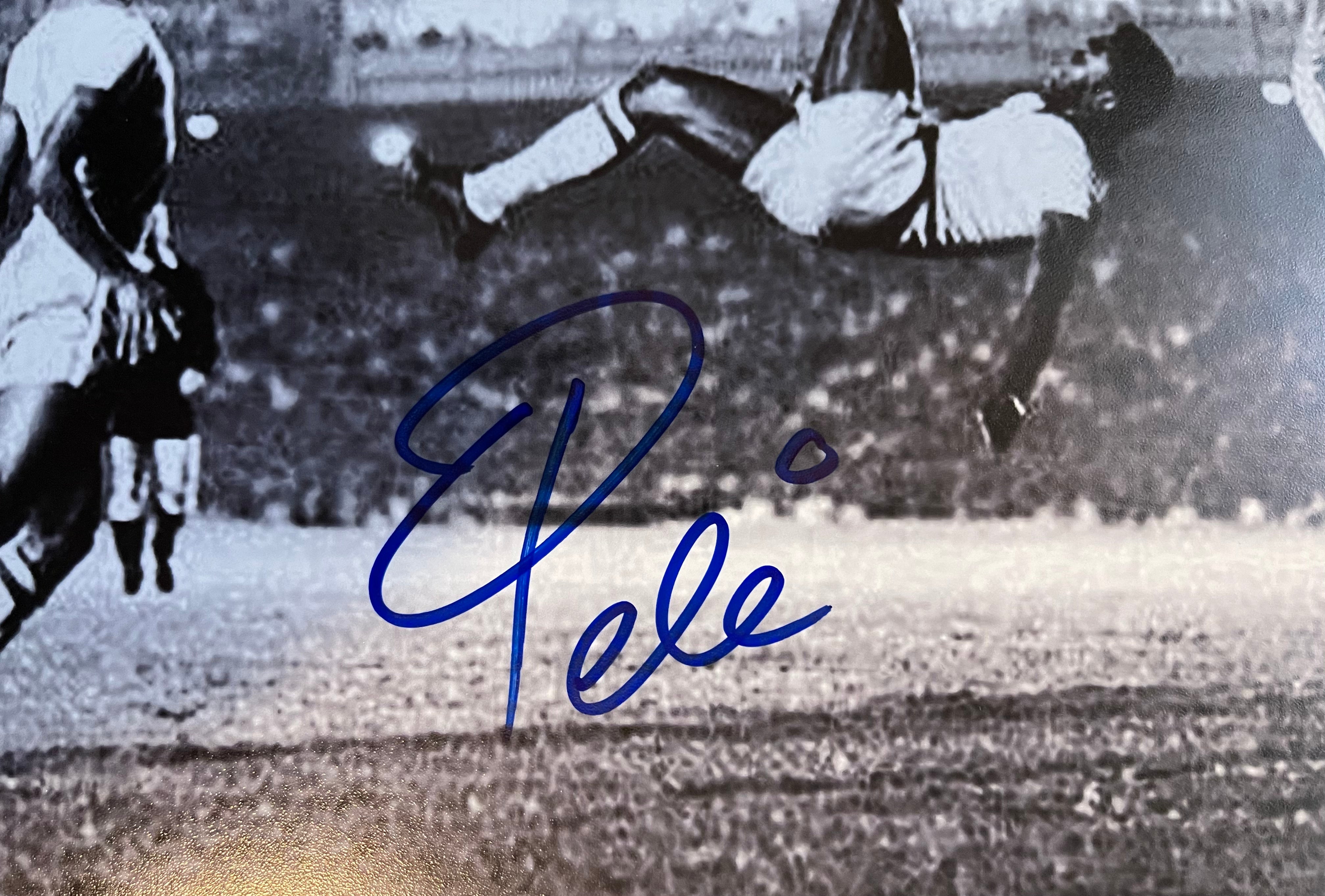 Pele rare Soccer 8x10 autograph photo with COA