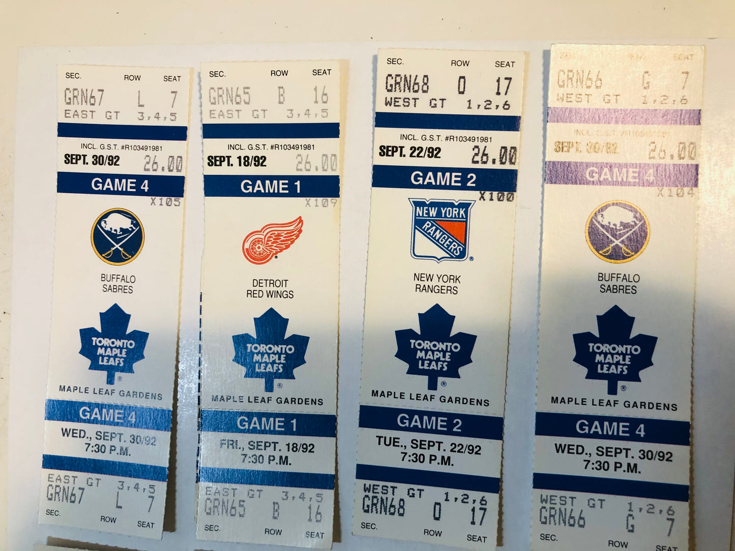 Toronto Maple Leafs 8 tickets  (sept 22/92) lot deal