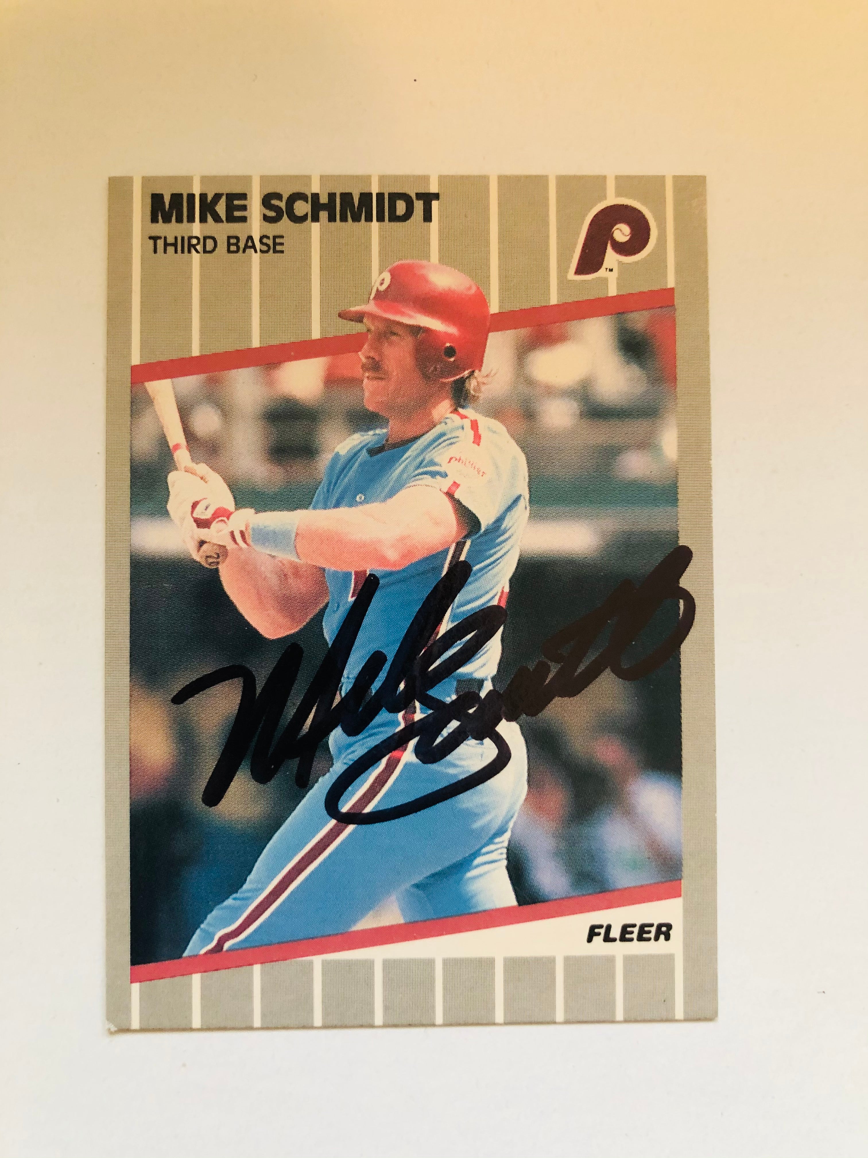 Mike Schmidt rare signed baseball card with COA