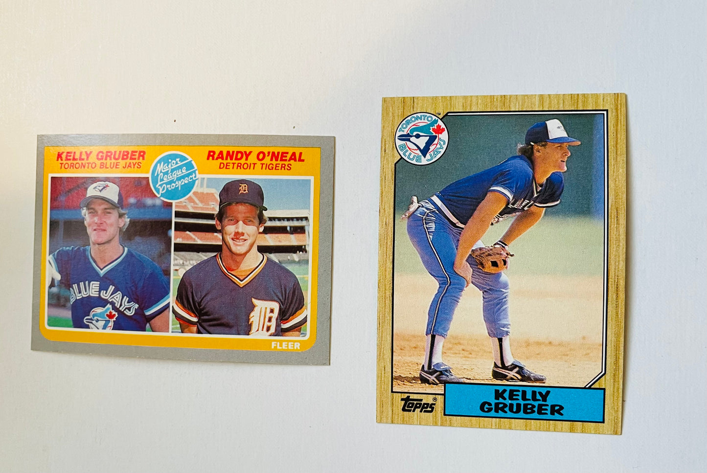 Toronto Blue Jays baseball two Kelly Gruber rookie cards