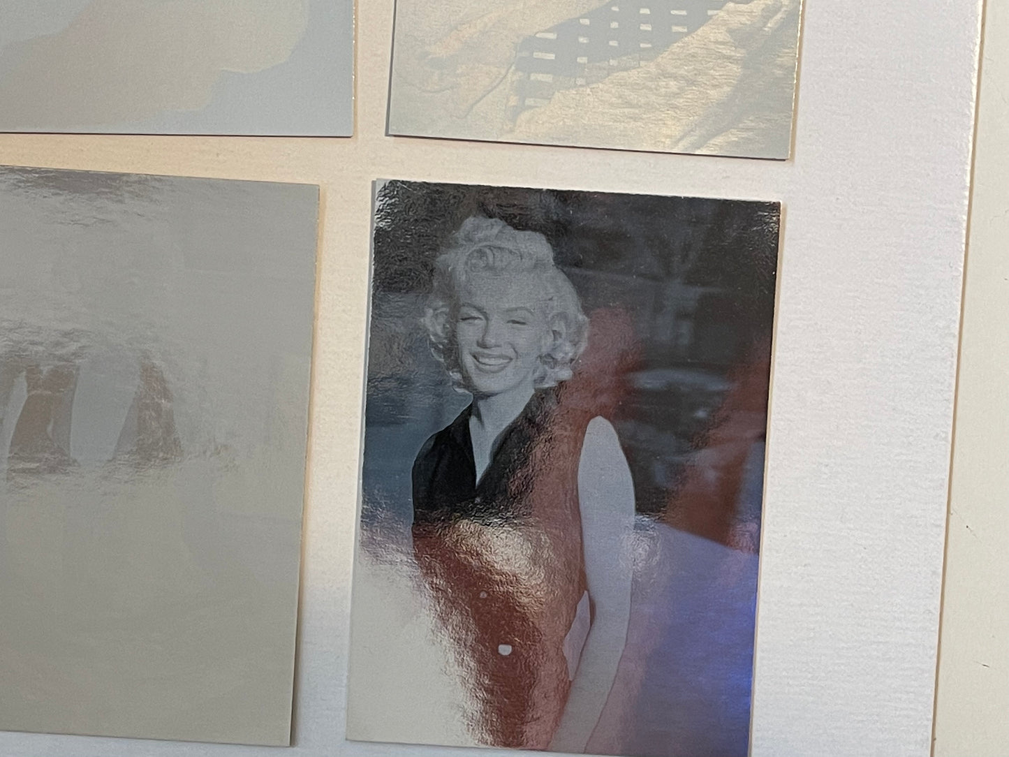 Marilyn Monroe numbered hologram cards set 1992