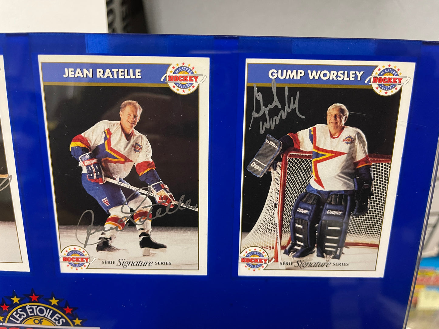 Zellers Masters of hockey 8 autograph legends cards with acrylic display 1993