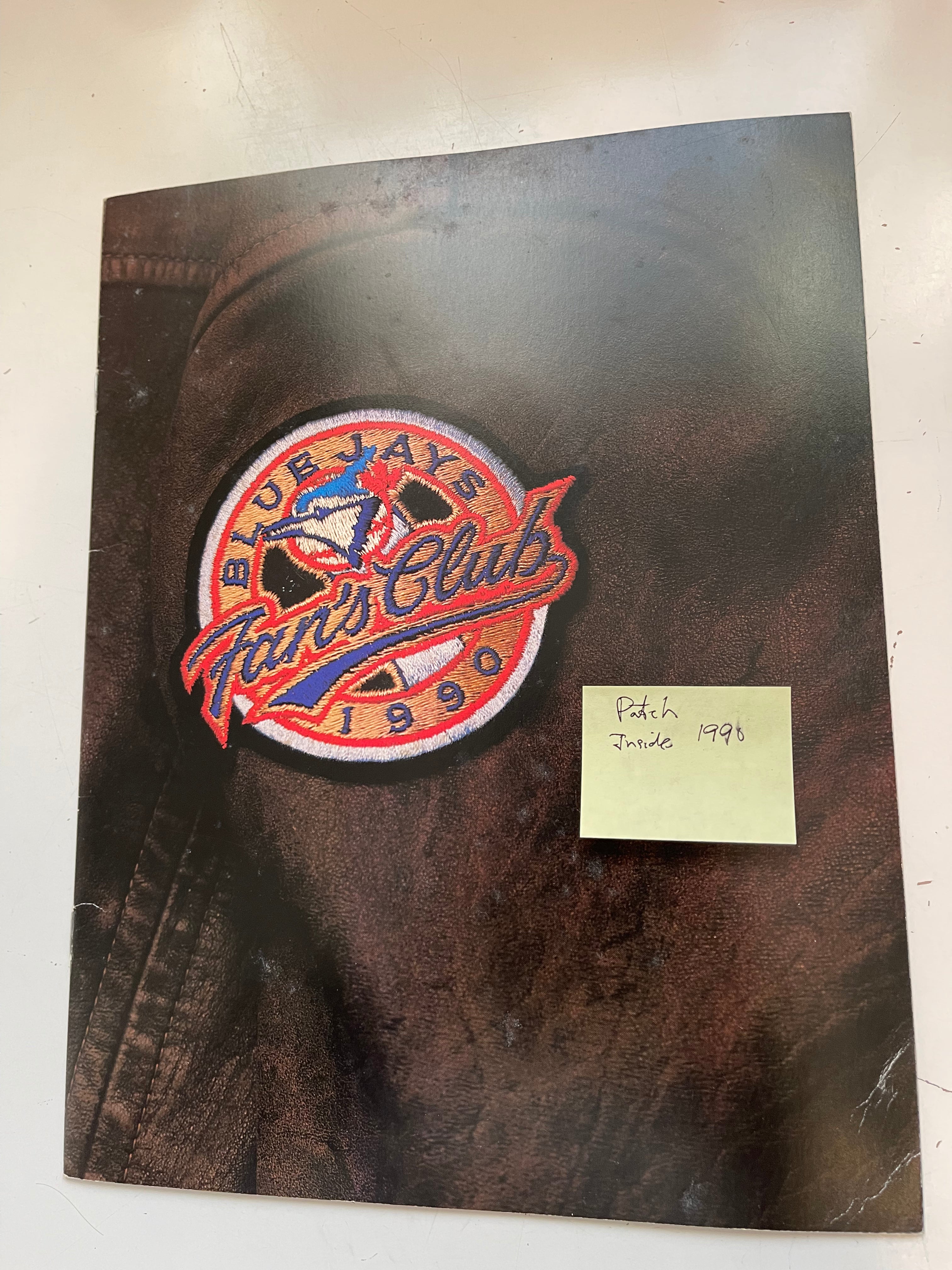 Toronto Blue jays fan club vintage folder with patch 1990