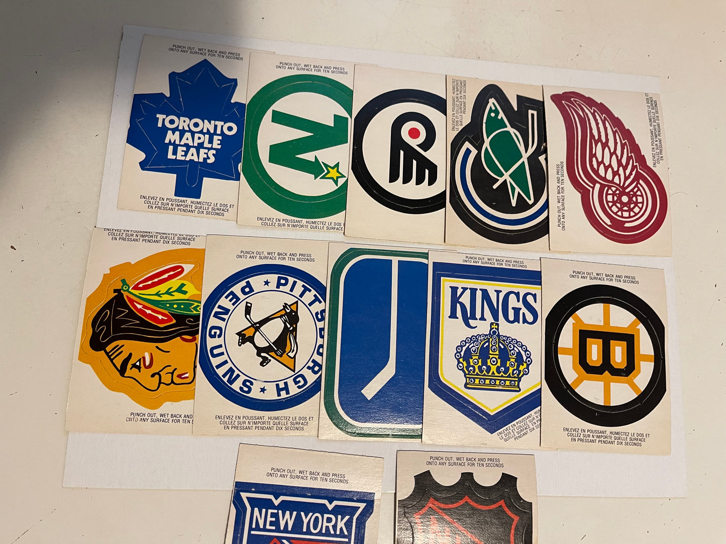 1970s hockey 12 team logo punch out insert cards lot deal