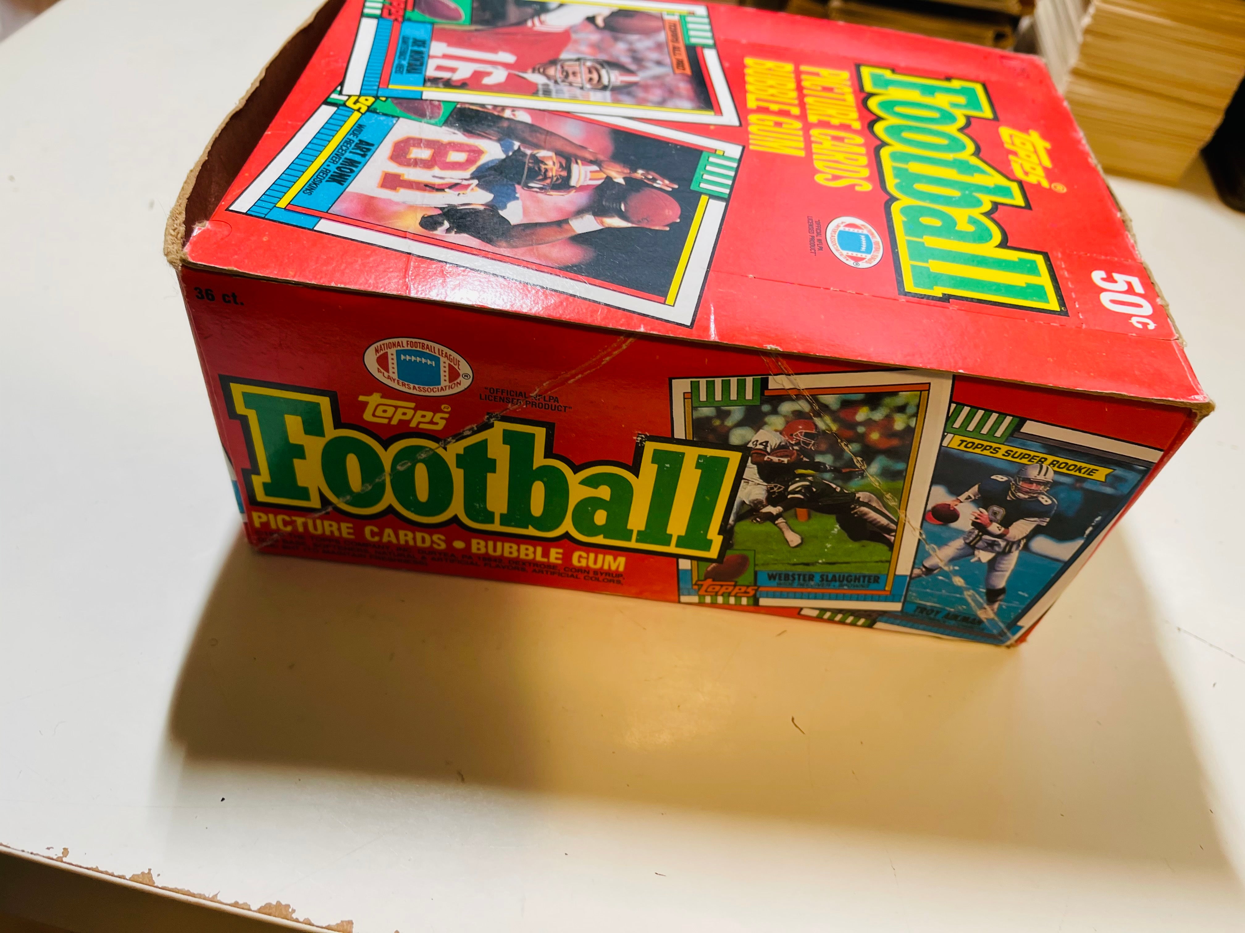 1990 Topps football cards 36 packs box