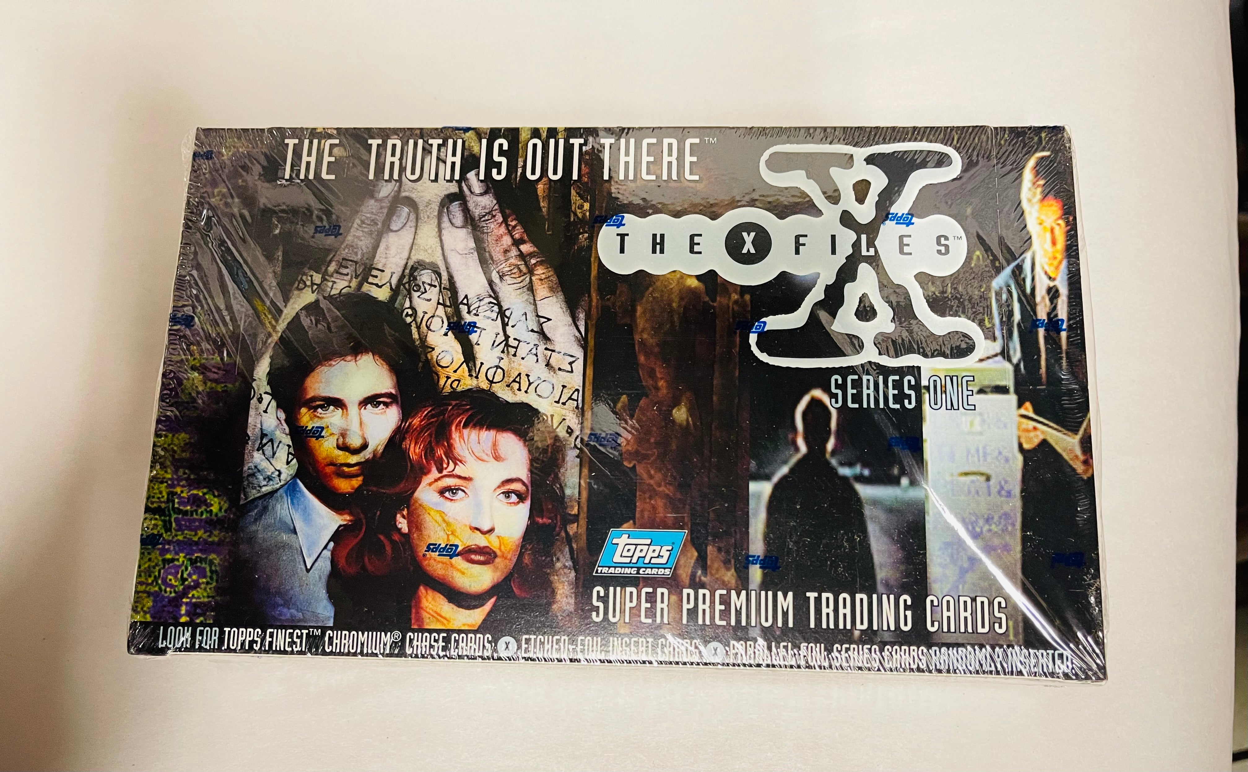 X-Files TV show Topps cards series 1 factory sealed 36 packs box 1995