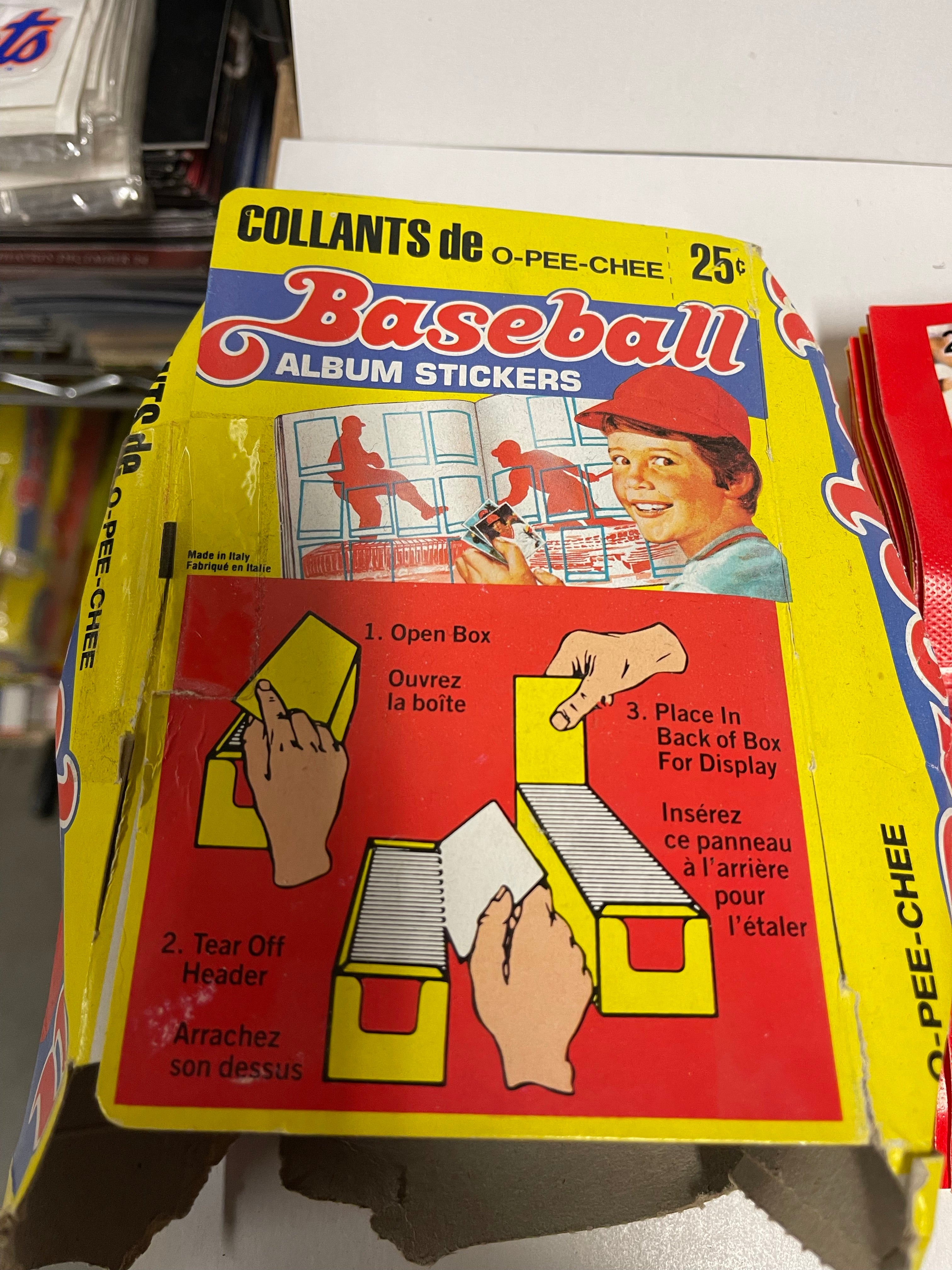 1983 Opc Canadian version 65 baseball stickers packs box