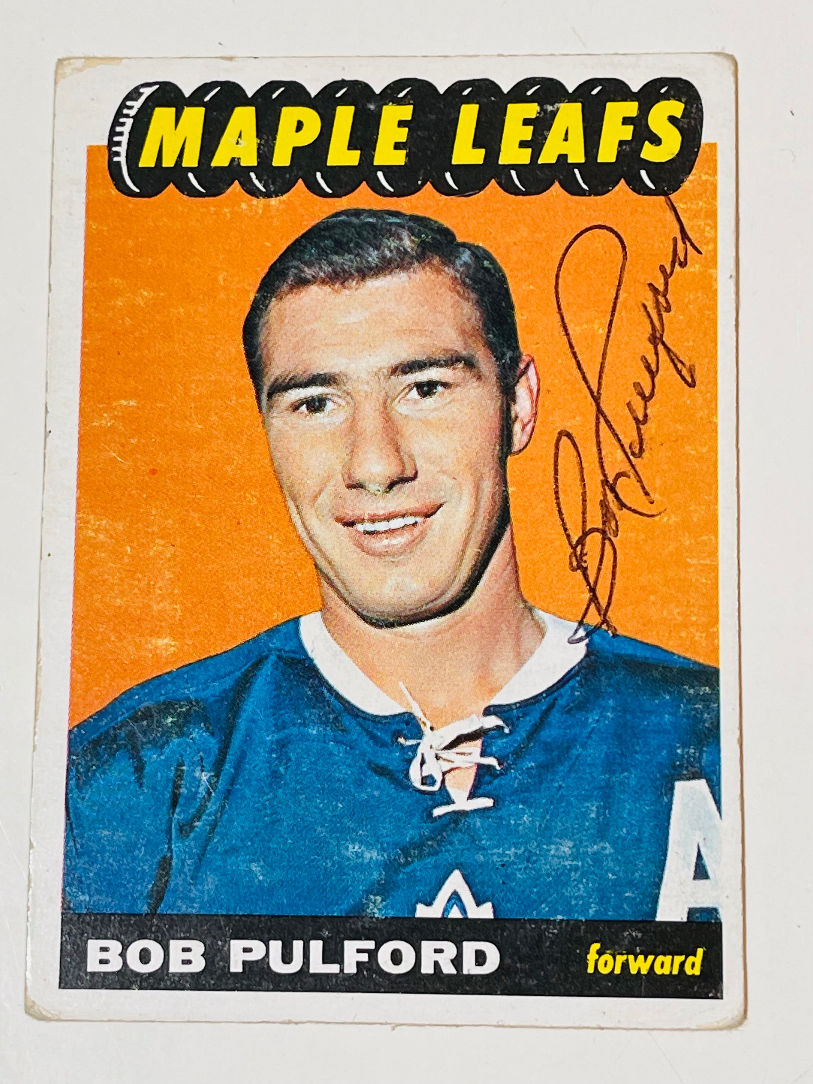 Toronto Maple Leafs Bob Pulford signed hockey card with COA 1966