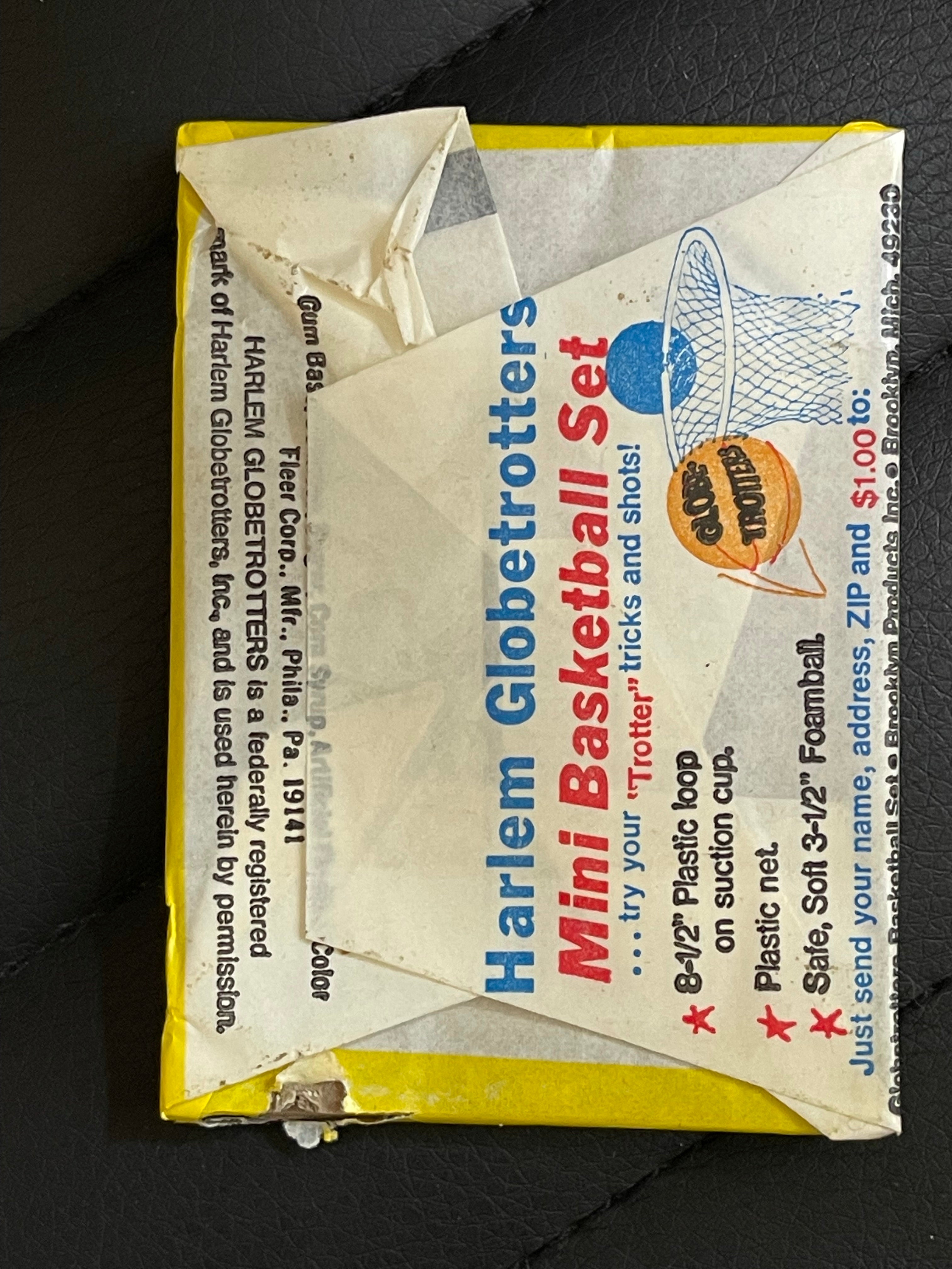 Harlem Globetrotters rare basketball cards sealed pack 1973